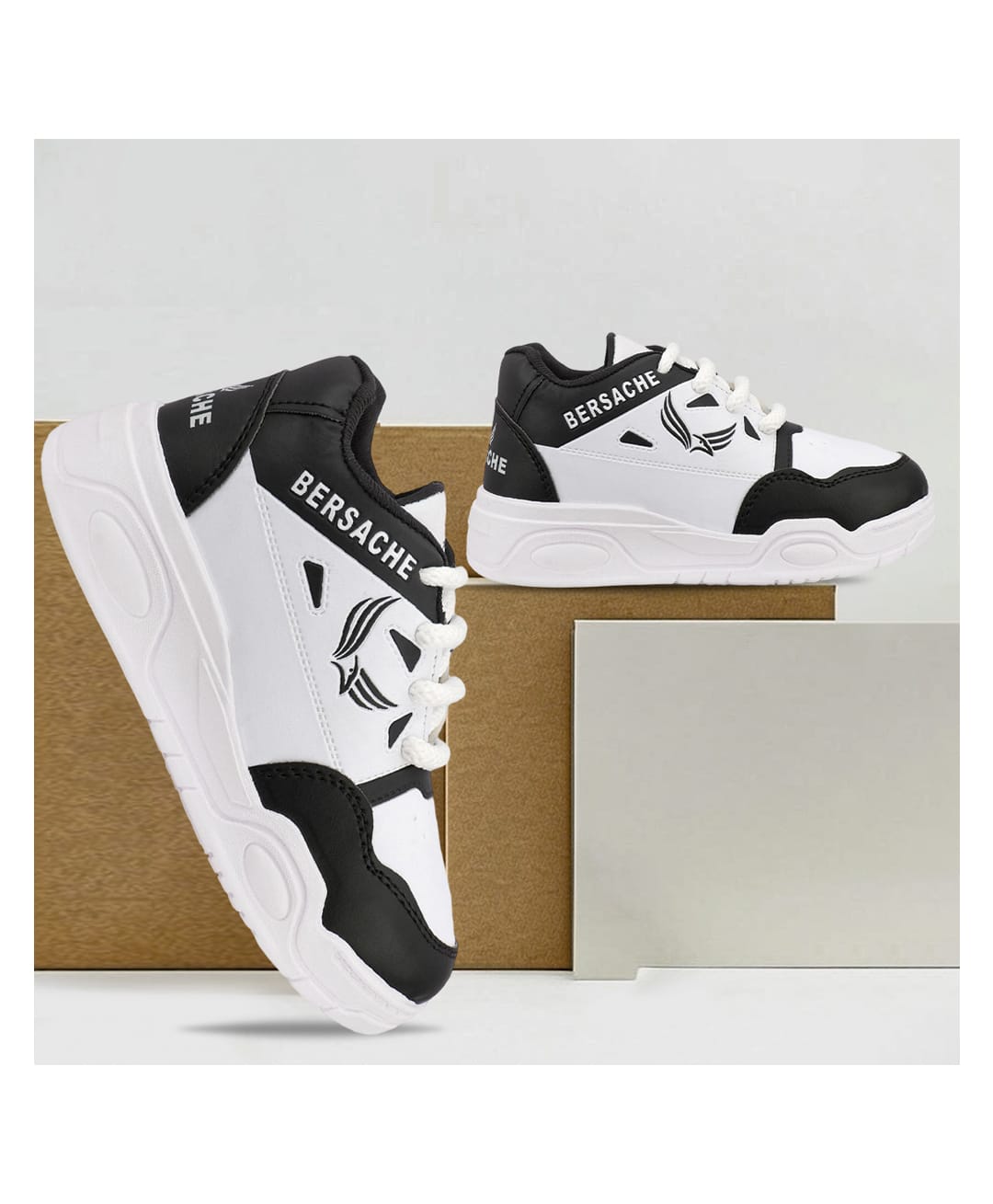 BERSACHE Colour Blocked & Brand Logo Designed Lace Up Shoes - Black-picture-38