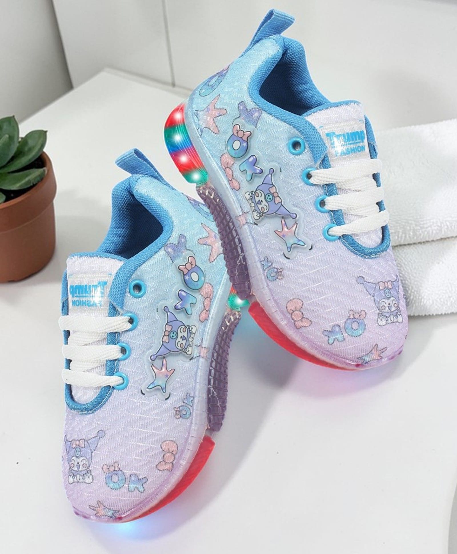 Trump Star & Typography Applique Detailed Lace up Shoes - Blue-image-8