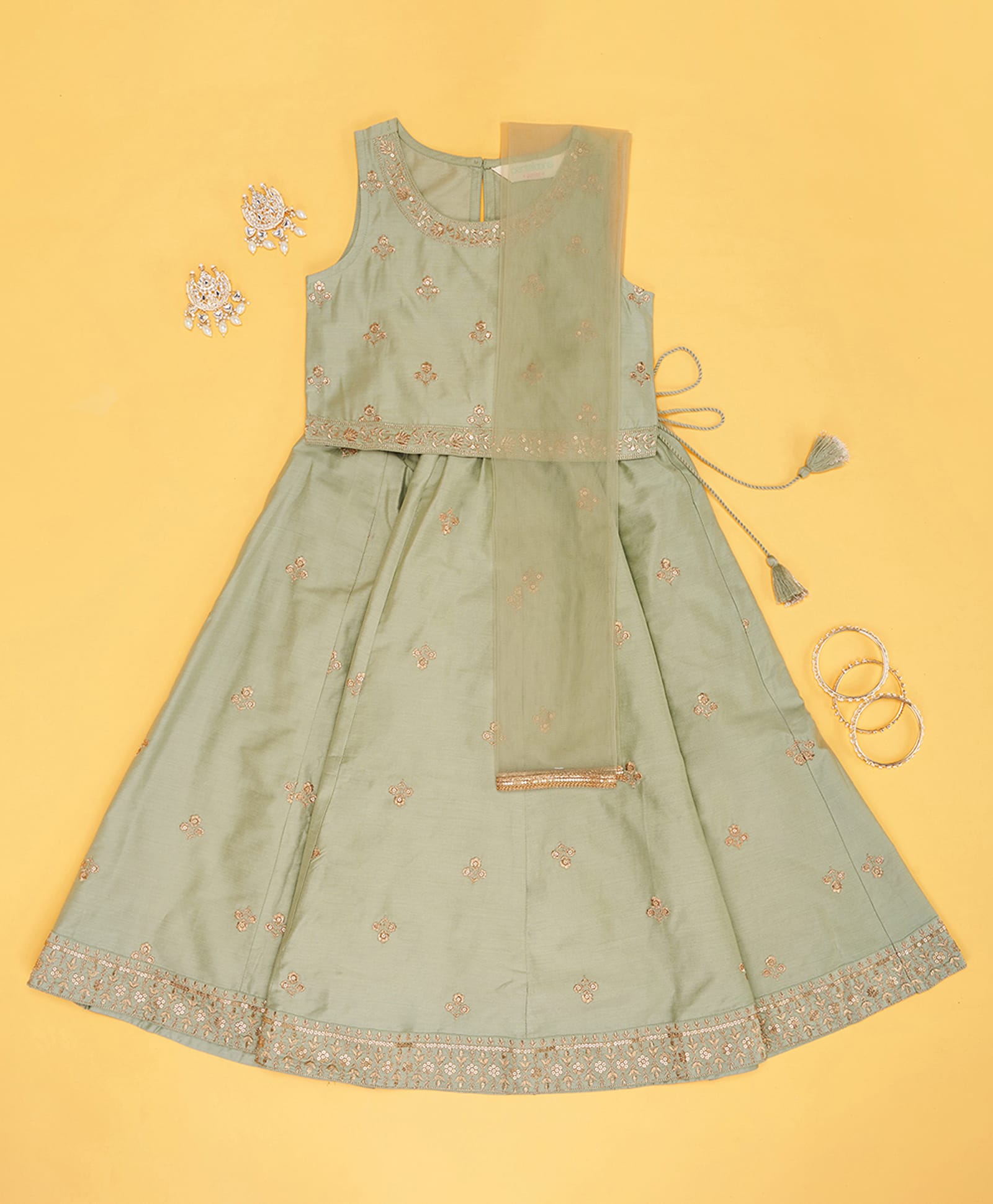 Akkriti by Pantaloons Woven Sleeveless Floral Embroidered Lehenga Choli & Dupatta Set - Olive Green-image-21