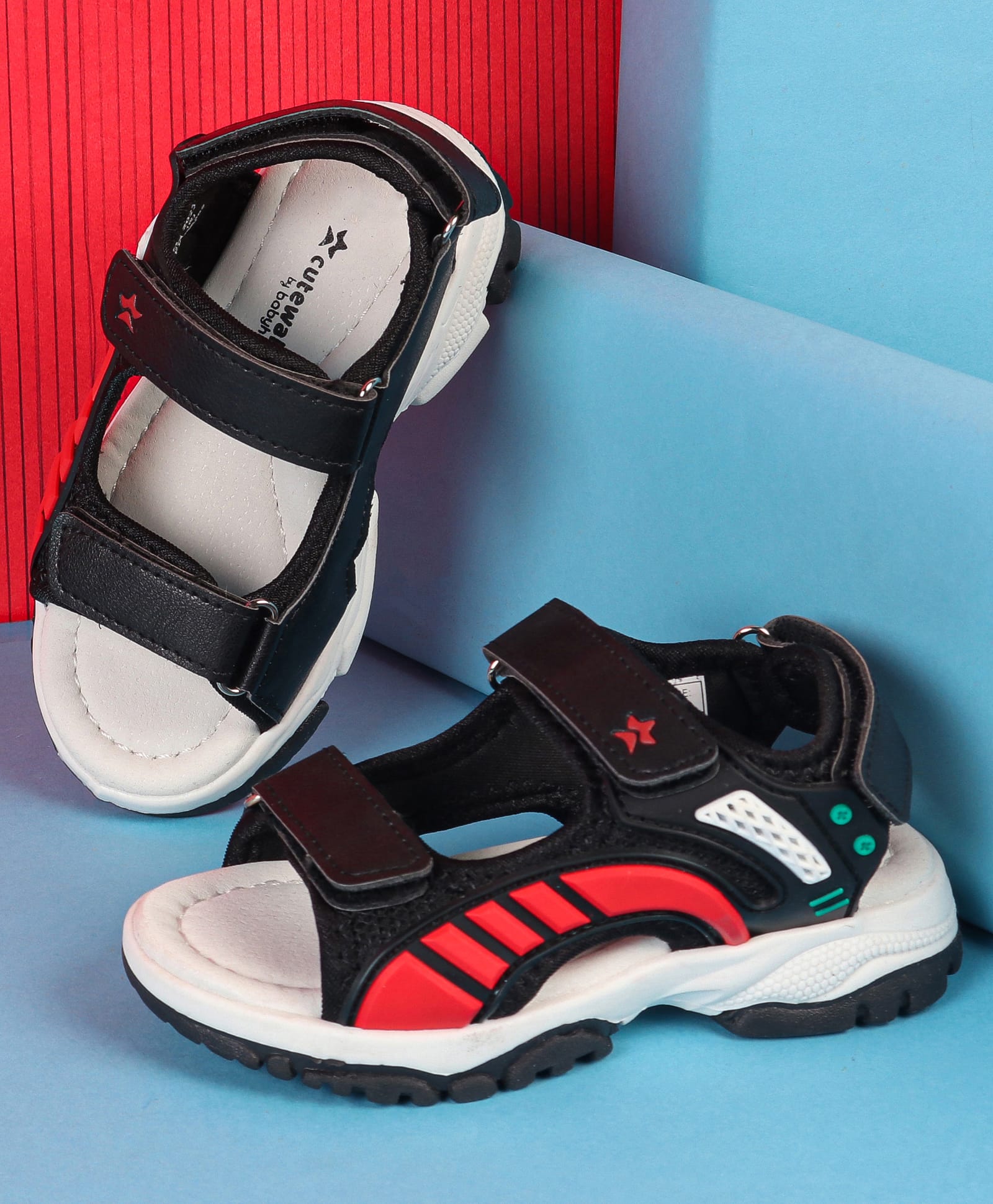 Cute Walk by Babyhug Velcro Closure Solid Sandals - Black-image-21