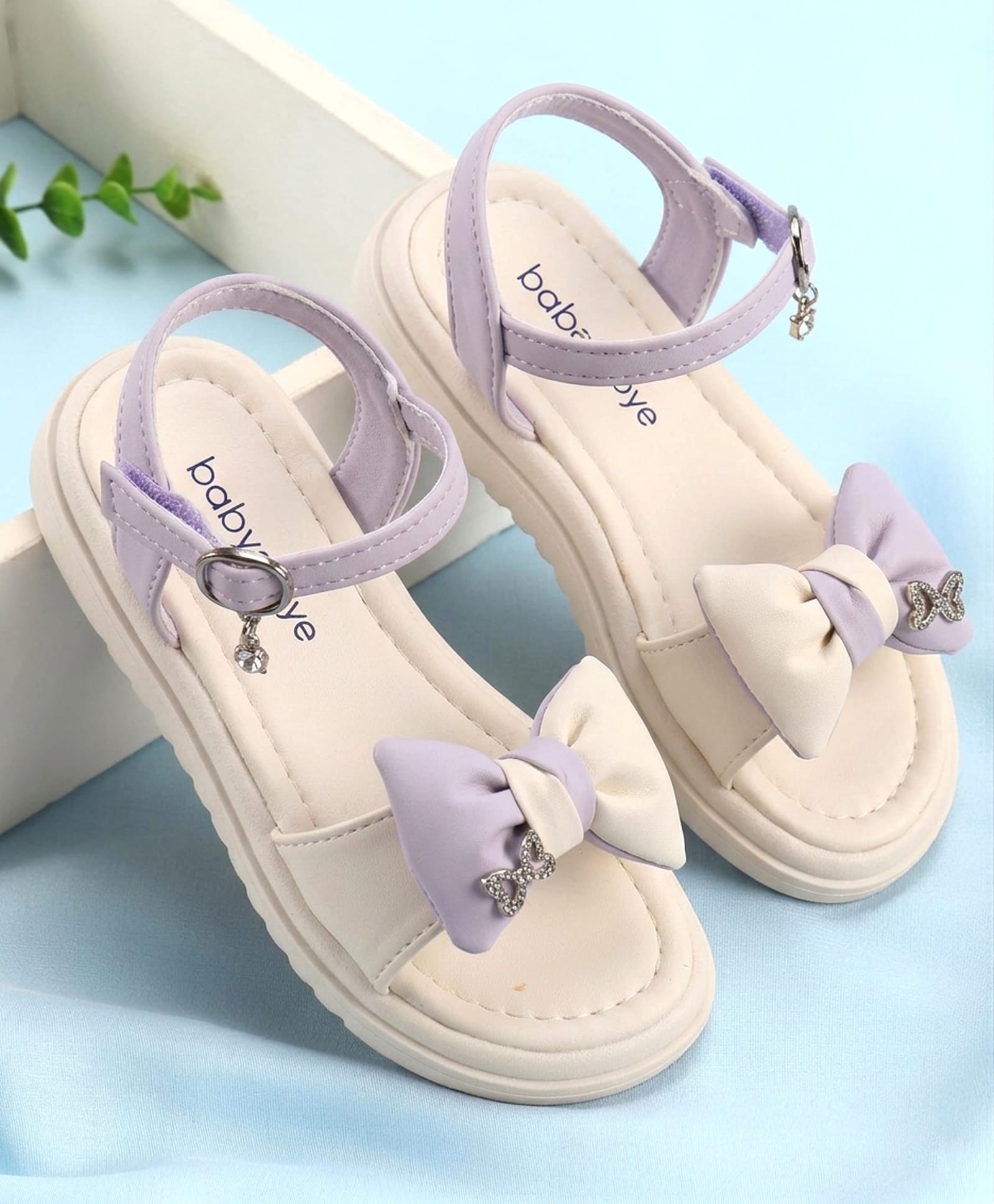 Babyoye Buckle & Velcro Closure Sandal With Bow Applique - Purple-picture-10