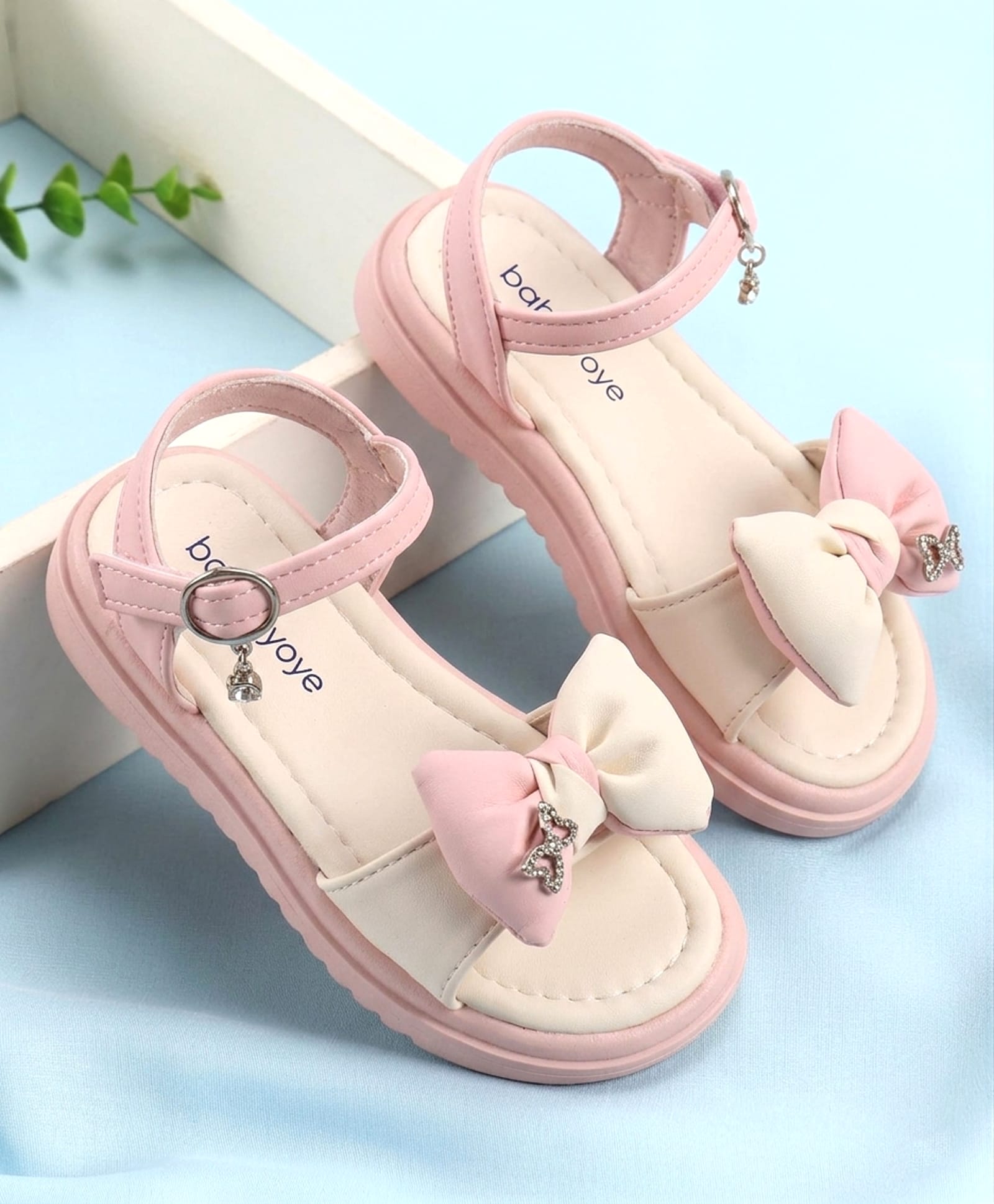 Babyoye Buckle & Velcro Closure Sandal With Bow Applique - Pink-picture-13