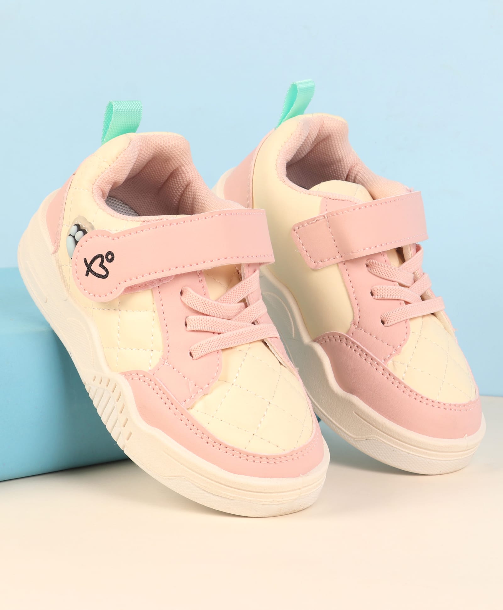 Babyoye Velcro Closure Solid Casual Shoes - Pink-image-37