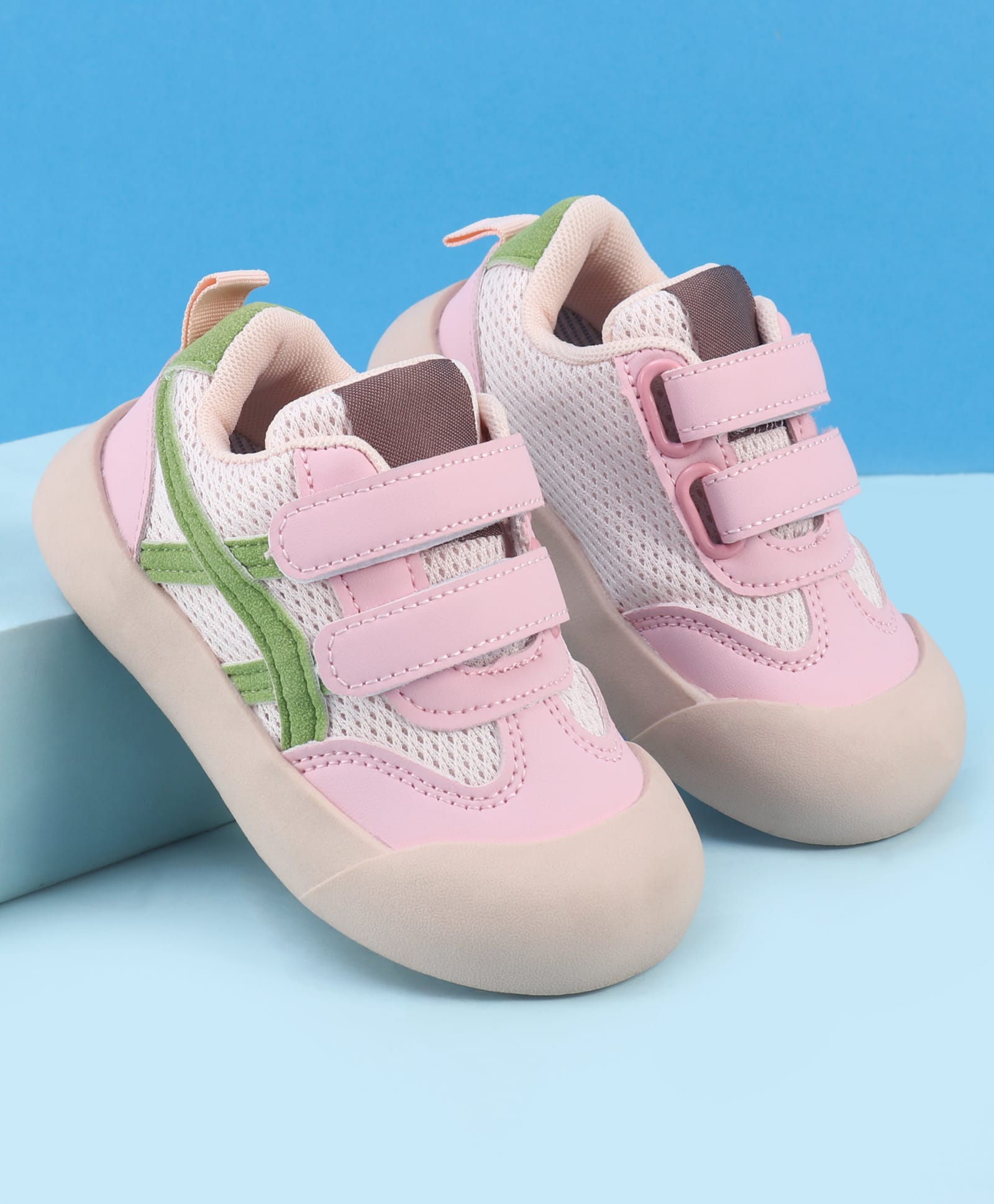 Babyoye Velcro Closure Solid Casual Shoes - Pink-image-35