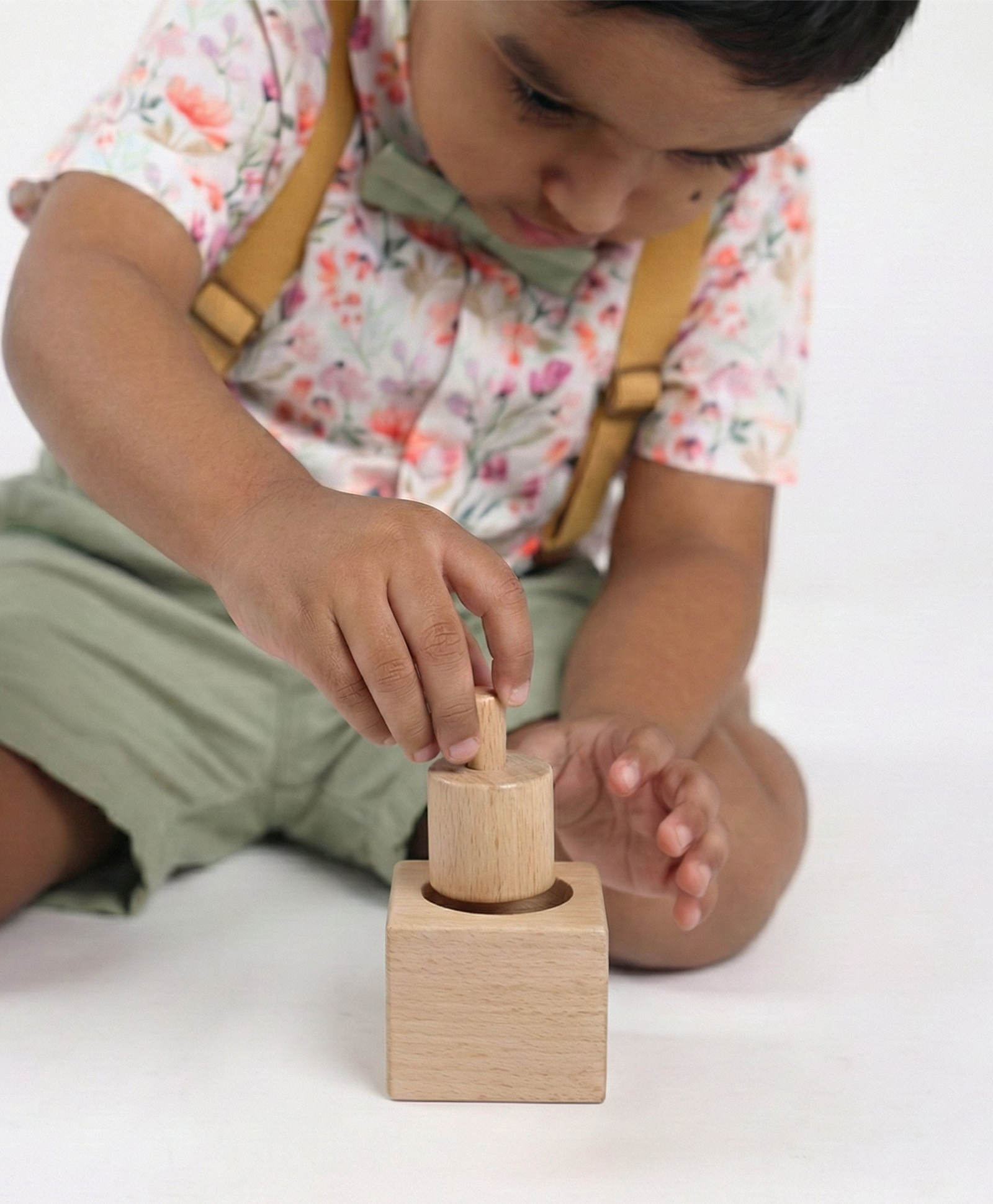 BrainyTots Pincer Puzzle Beech Wood-picture-22