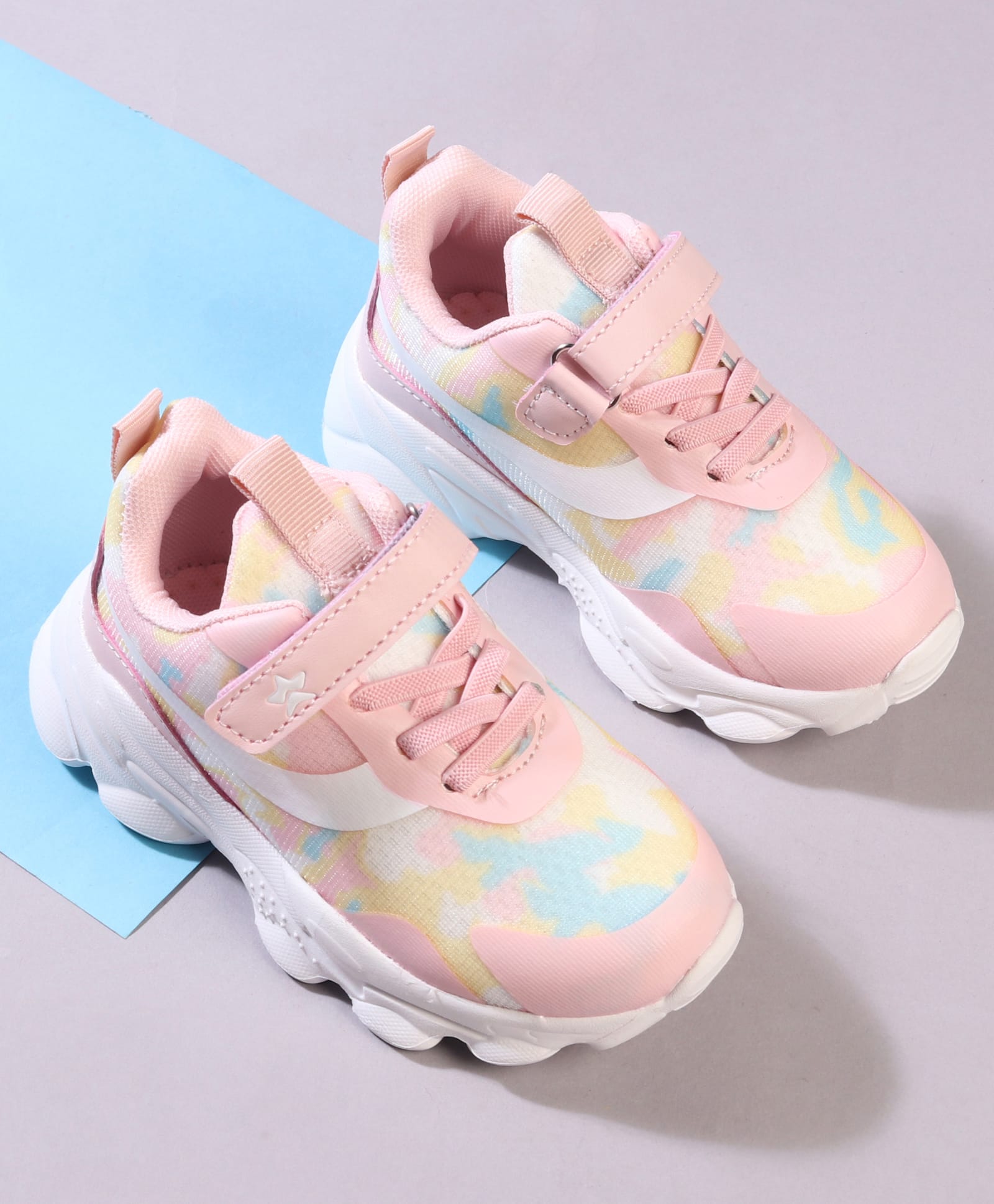 Cute Walk by Babyhug Velcro Closure Printed Sneaker Shoes - Pink-picture-25