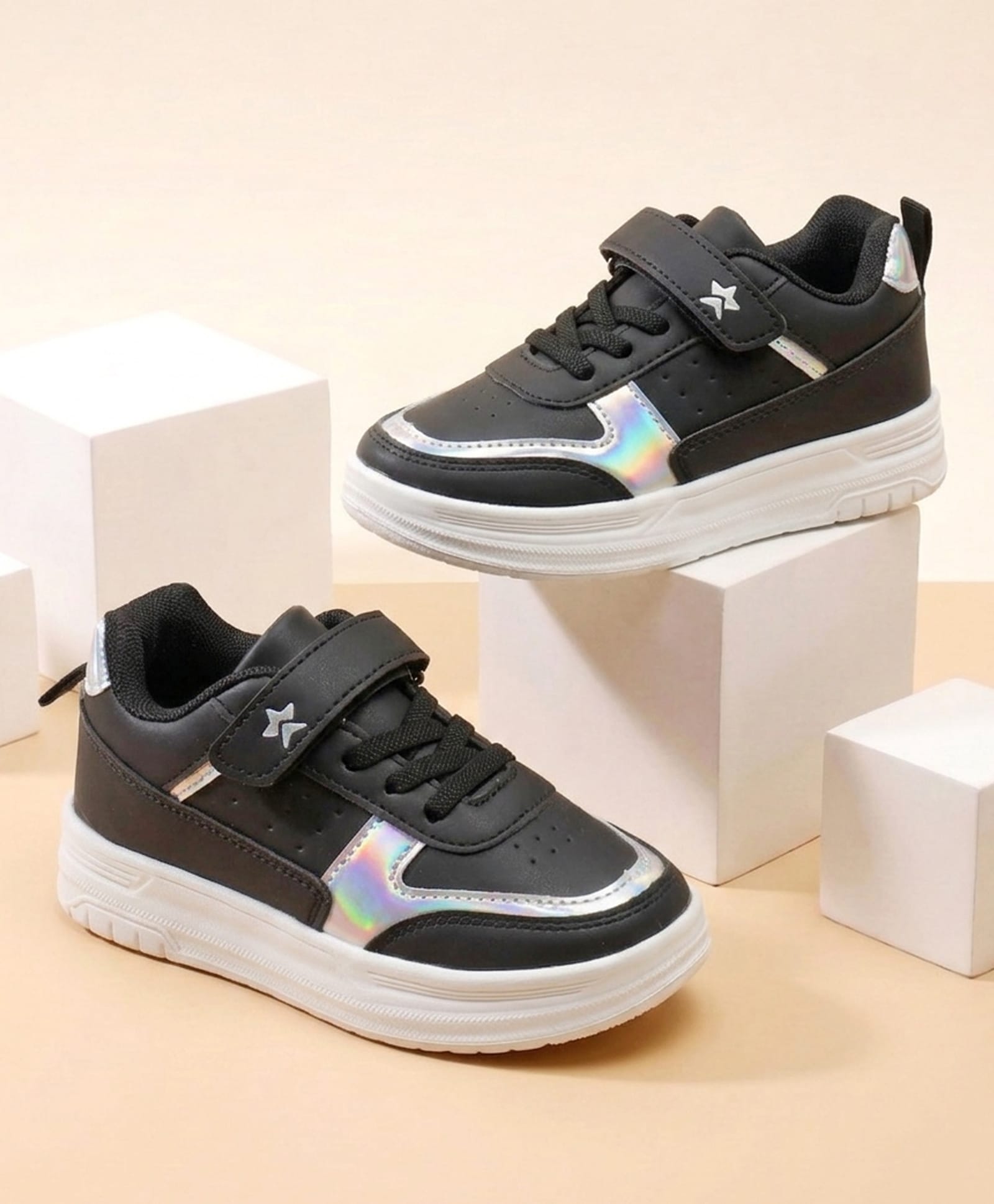 Cute Walk by Babyhug Velcro Closure Sneakers - Black-image-18