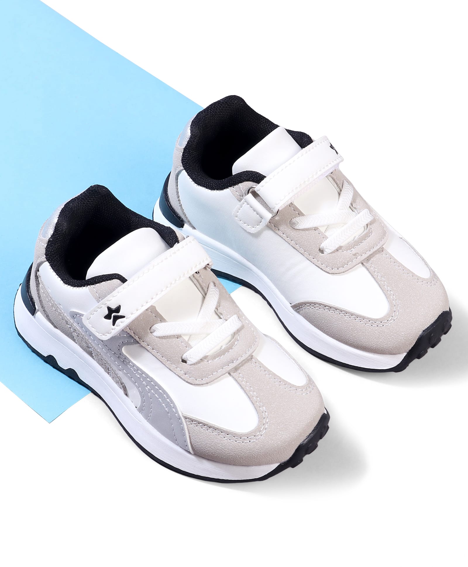 Cute Walk by Babyhug Velcro Closure Solid Sneaker Shoes - Grey-picture-11