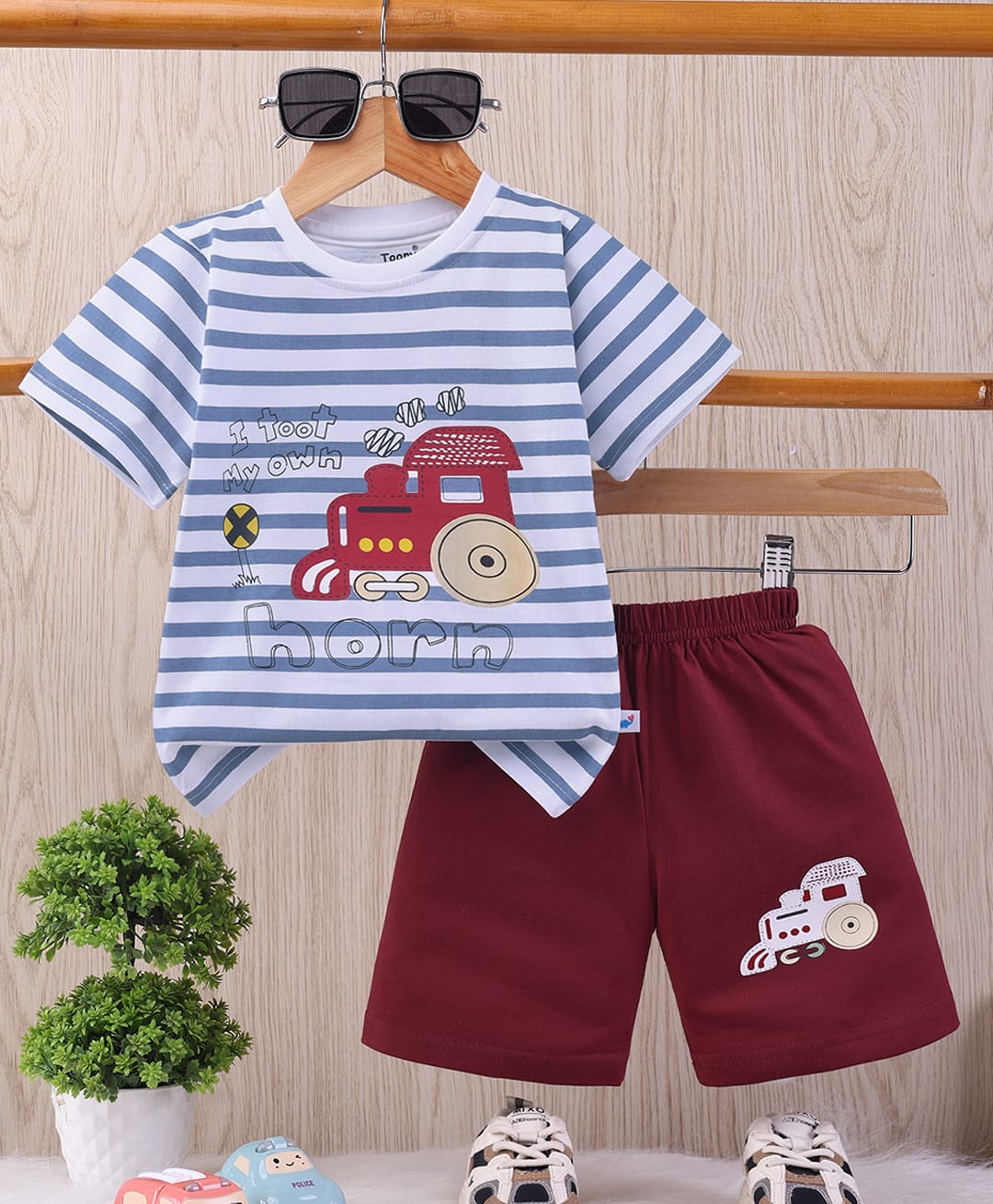TOONYPORT Cotton Knit Half Sleeves Train Printed Striped Tee & Shorts Set - Red-image-8