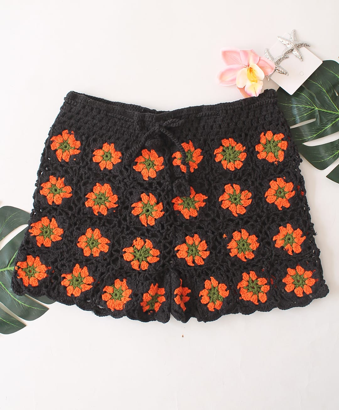Woonie Cotton Floral Designed Shorts - Black-picture-18