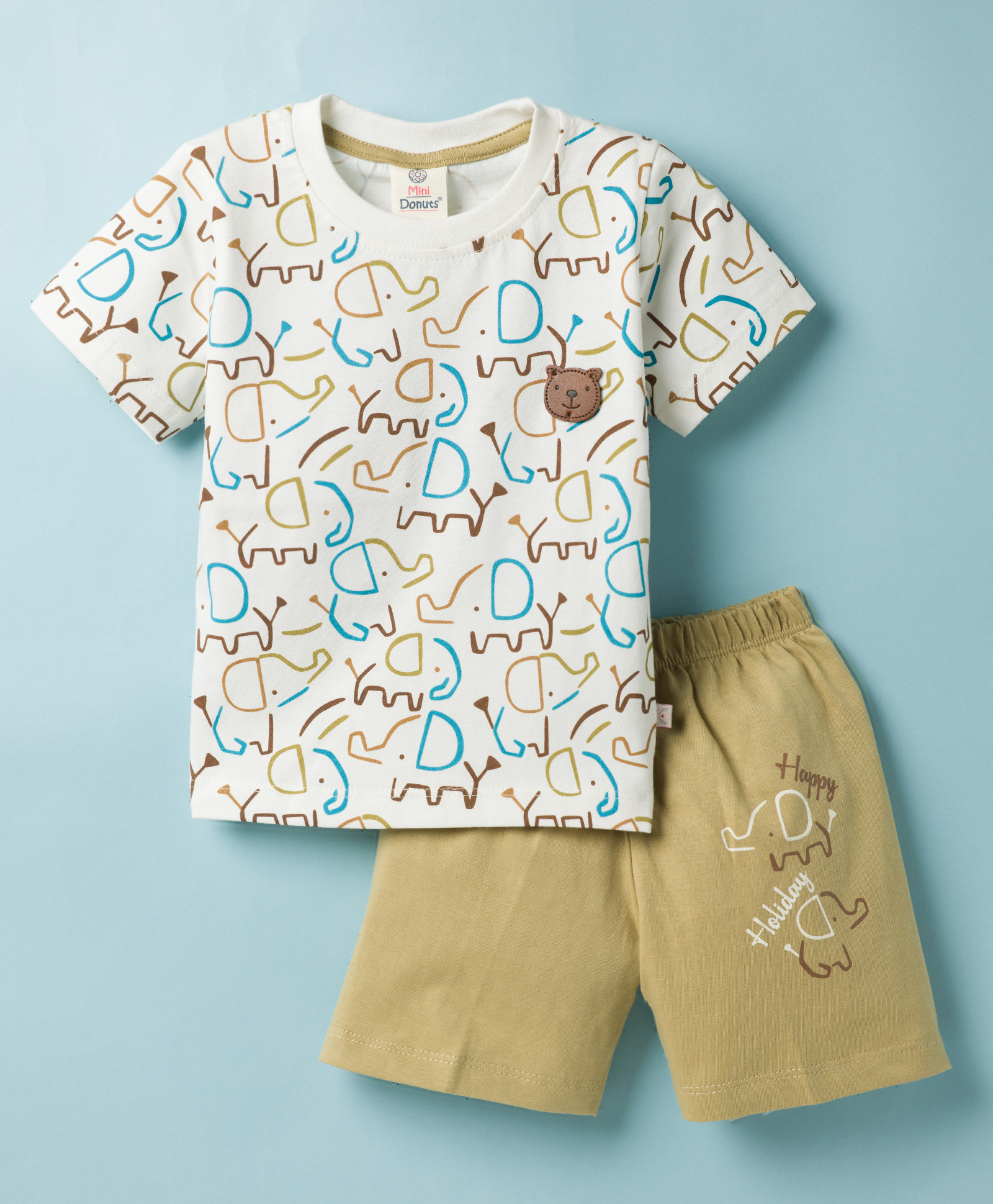 Mini Donuts Sinker Knit Half Sleeves Elephant Printed T-Shirt & Shorts Set With Patch - White & Pink-image-44