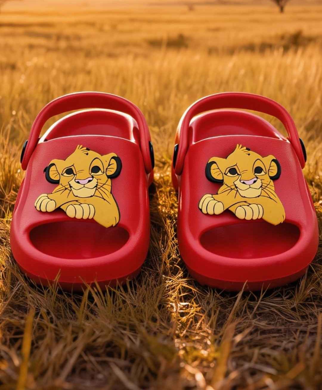 Yellow Bee The Lion King Featuring Simba Rotating Charm Detailed Slingback Sandals - Red-picture-22