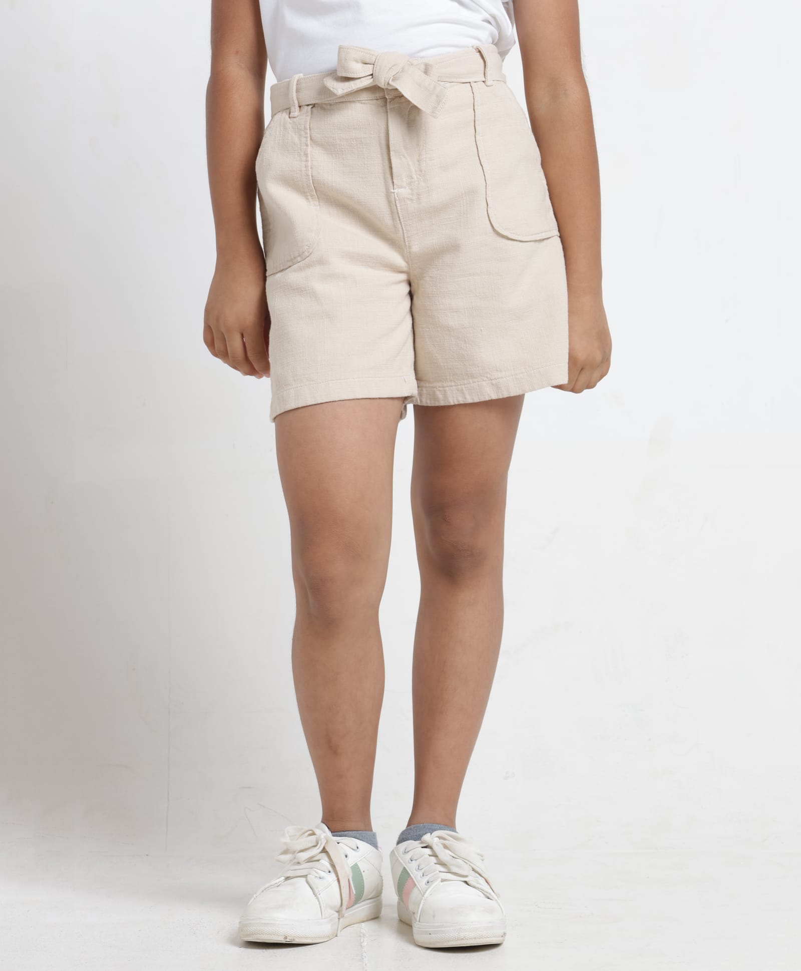 Under Fourteen Only Belt Detailed Solid Hot Shorts - Beige-picture-24