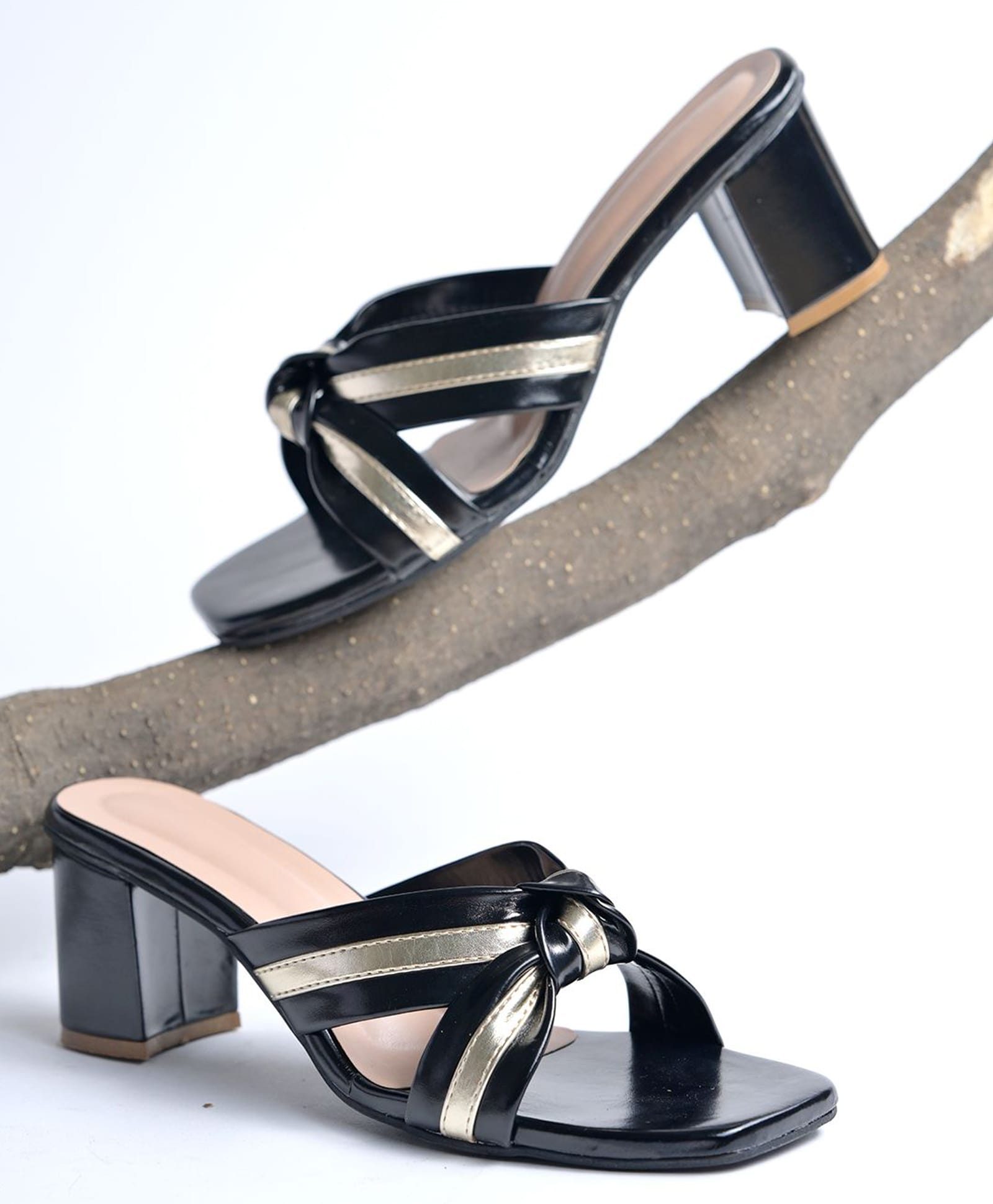 NZS Knot Detailed Block Heel Sandals - Black-image-45