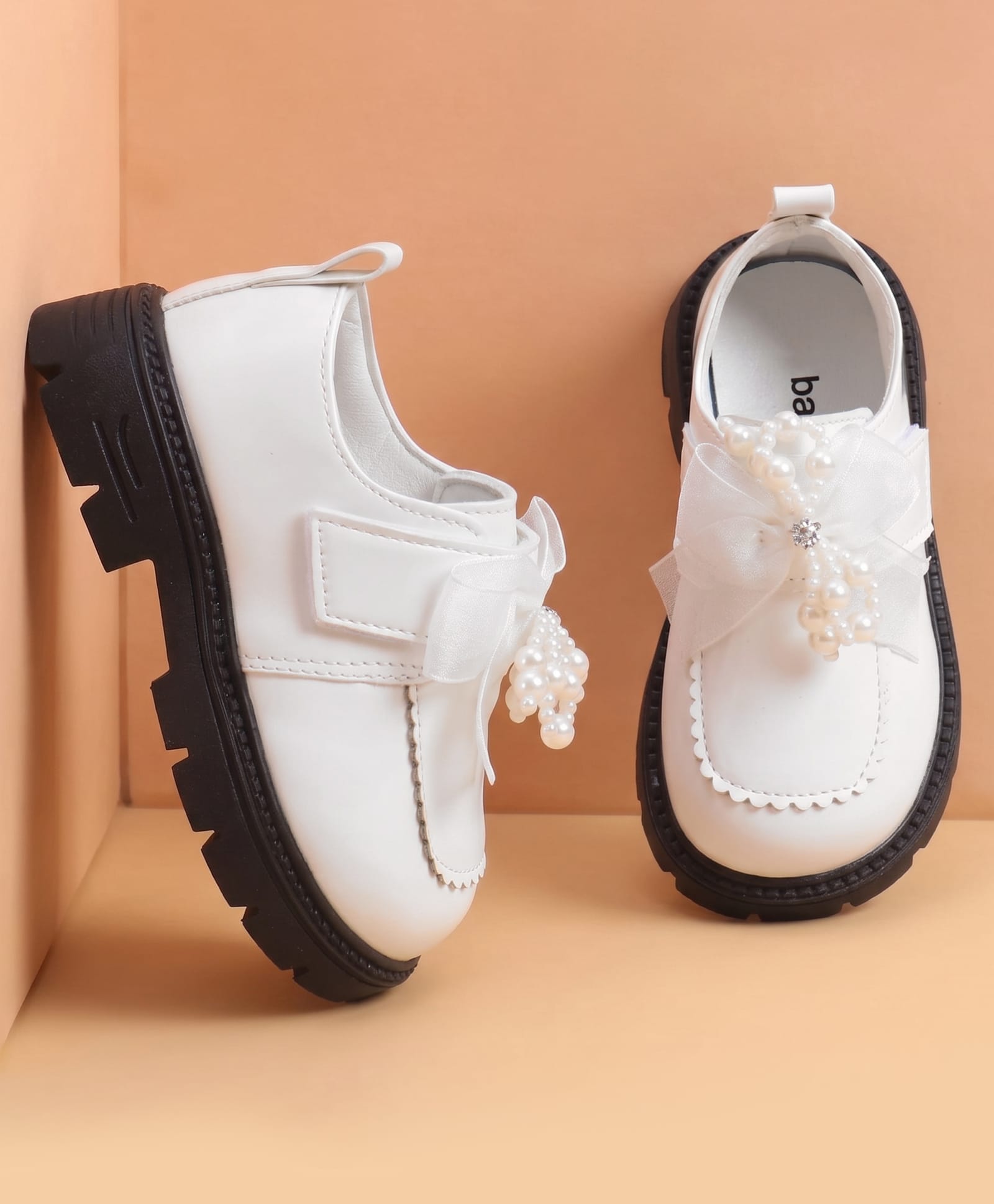 Babyoye Velcro Closure Party Wear Shoes With Bow Applique & Pearl Embellishment - White-image-23