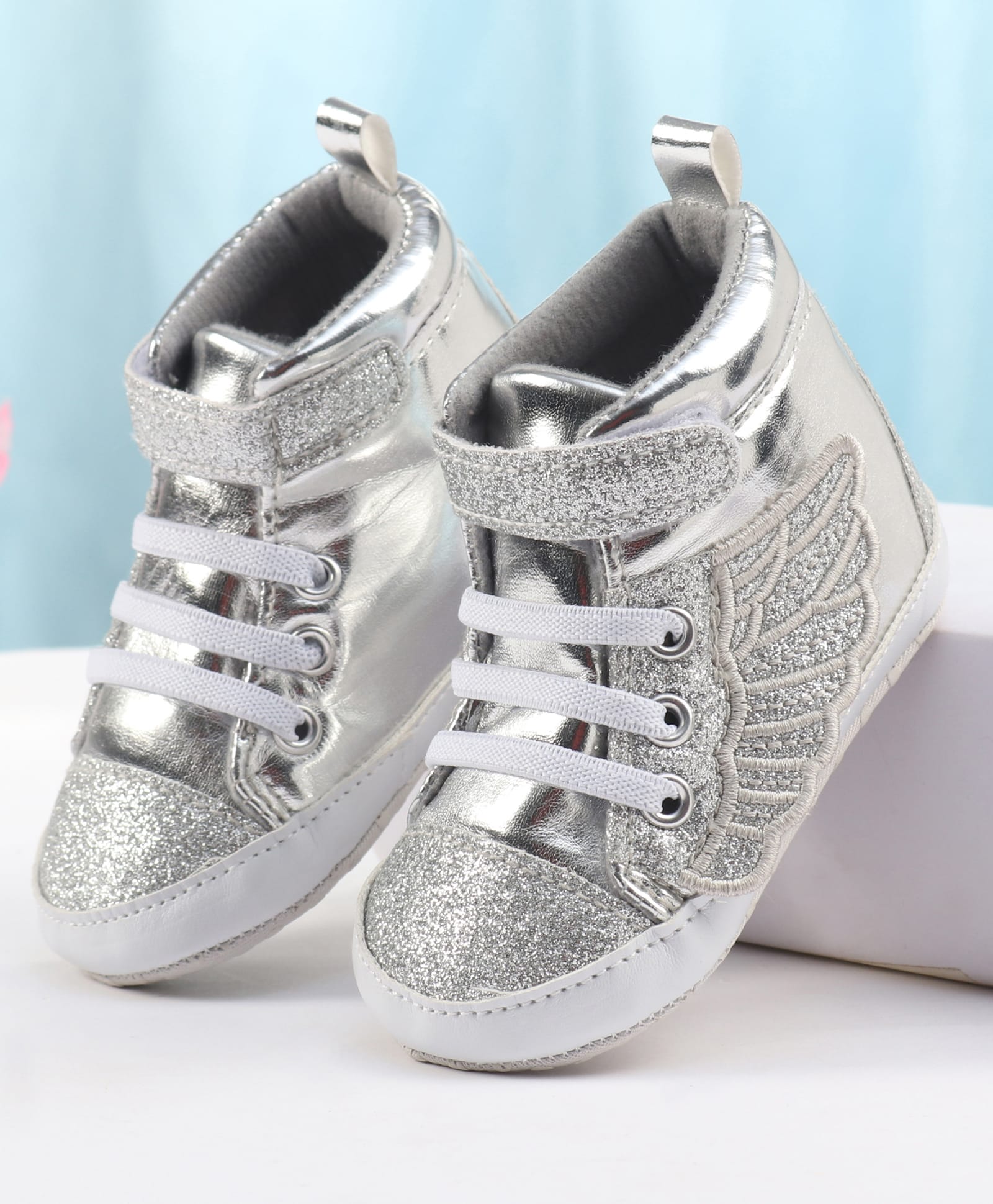 Babyoye Velcro Closure Booties with Glitter Print - Silver-image-26