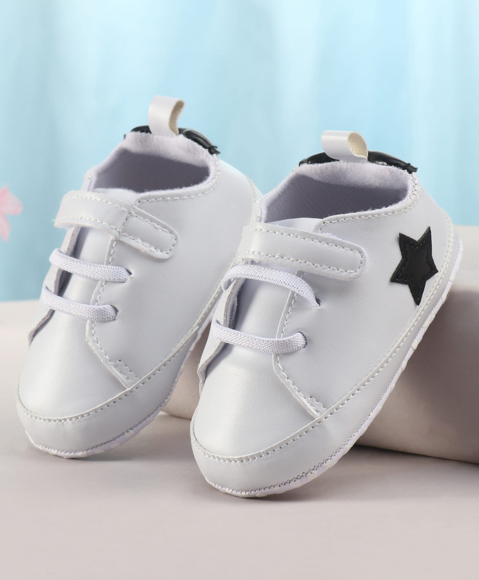 Babyoye Velcro Closure Booties with Star Applique - Black-image-10