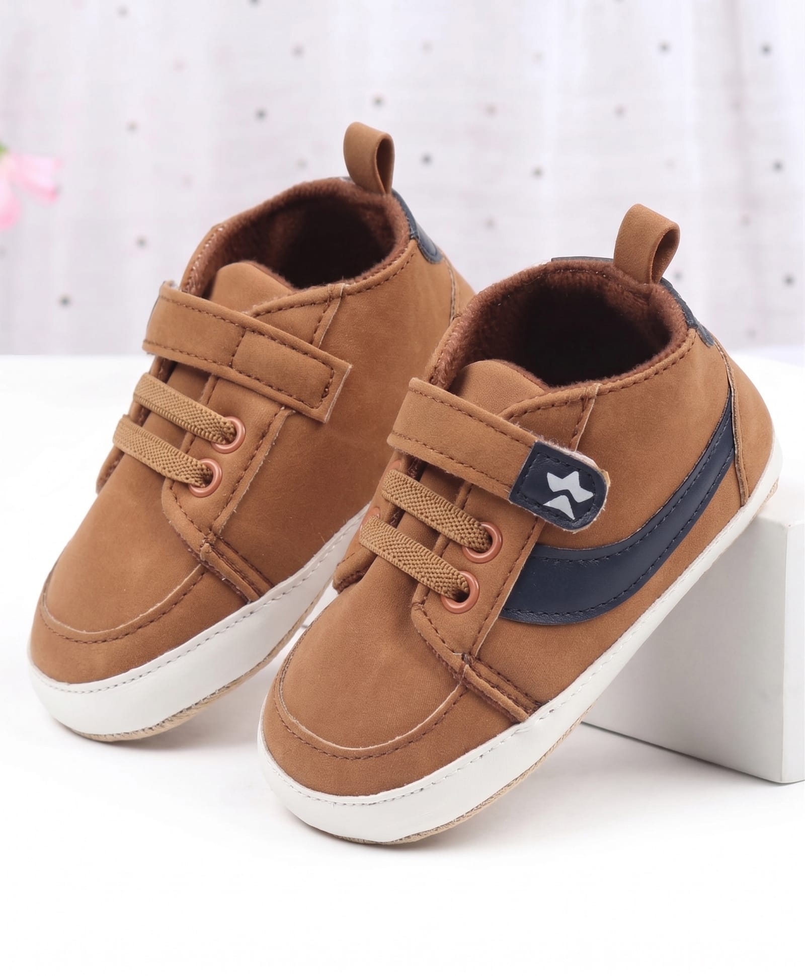 Cute Walk by Babyhug Velcro Closure Solid Booties - Tan-image-26