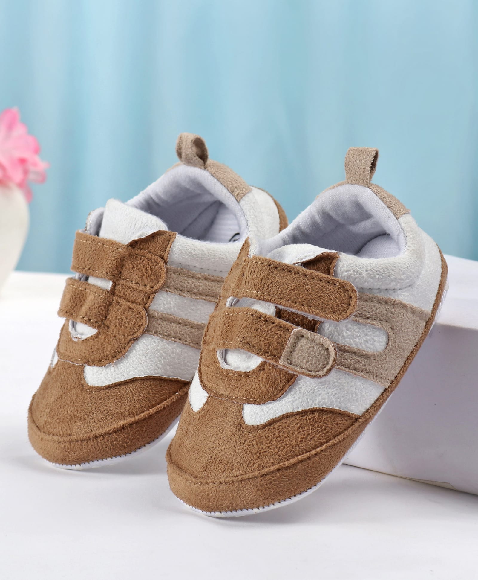 Cute Walk by Babyhug Velcro Closure Solid Booties - Brown-picture-18