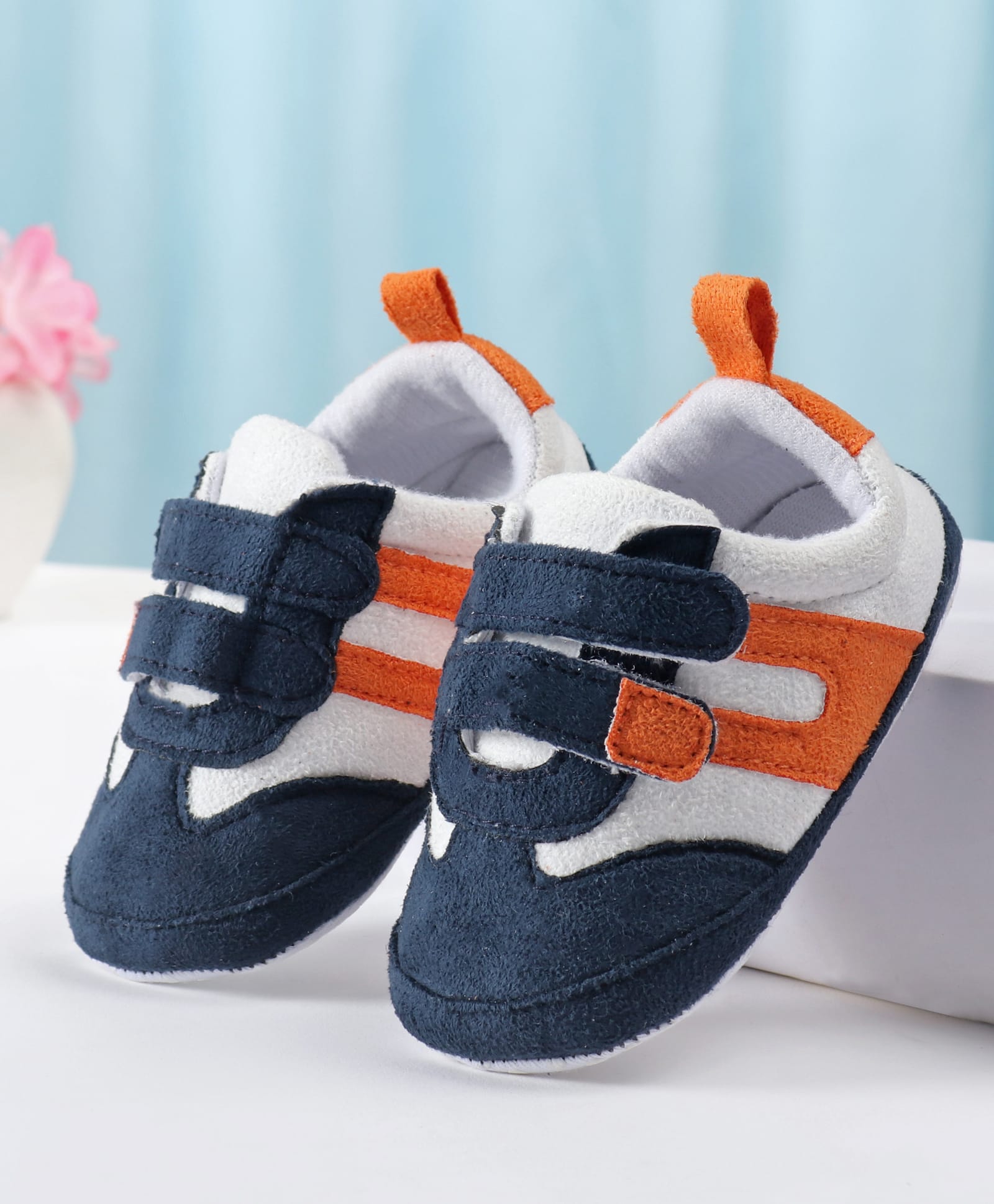 Cute Walk by Babyhug Velcro Closure Solid Booties - Blue-picture-12