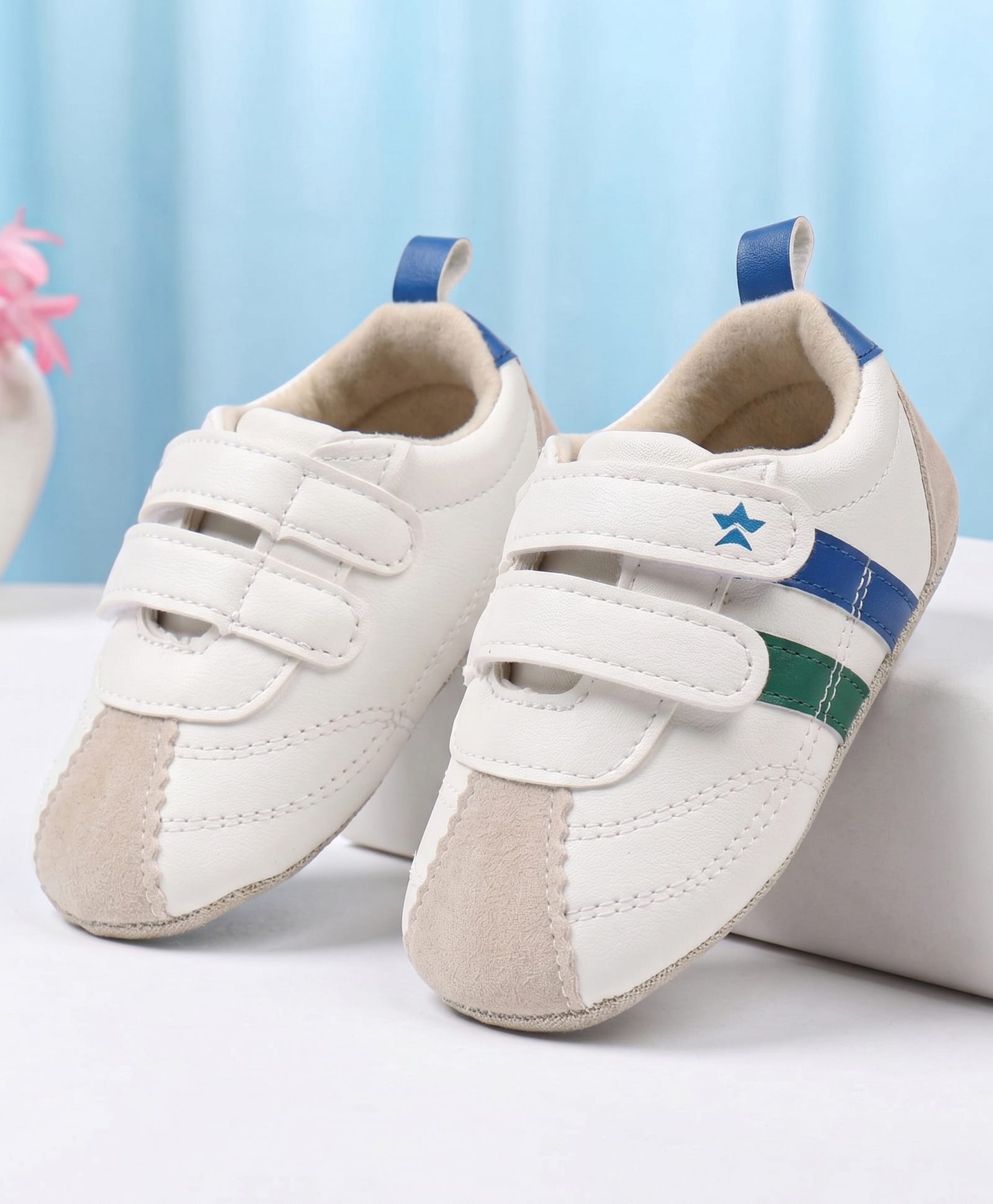 Cute Walk by Babyhug Velcro Closure Solid Booties - White-image-18