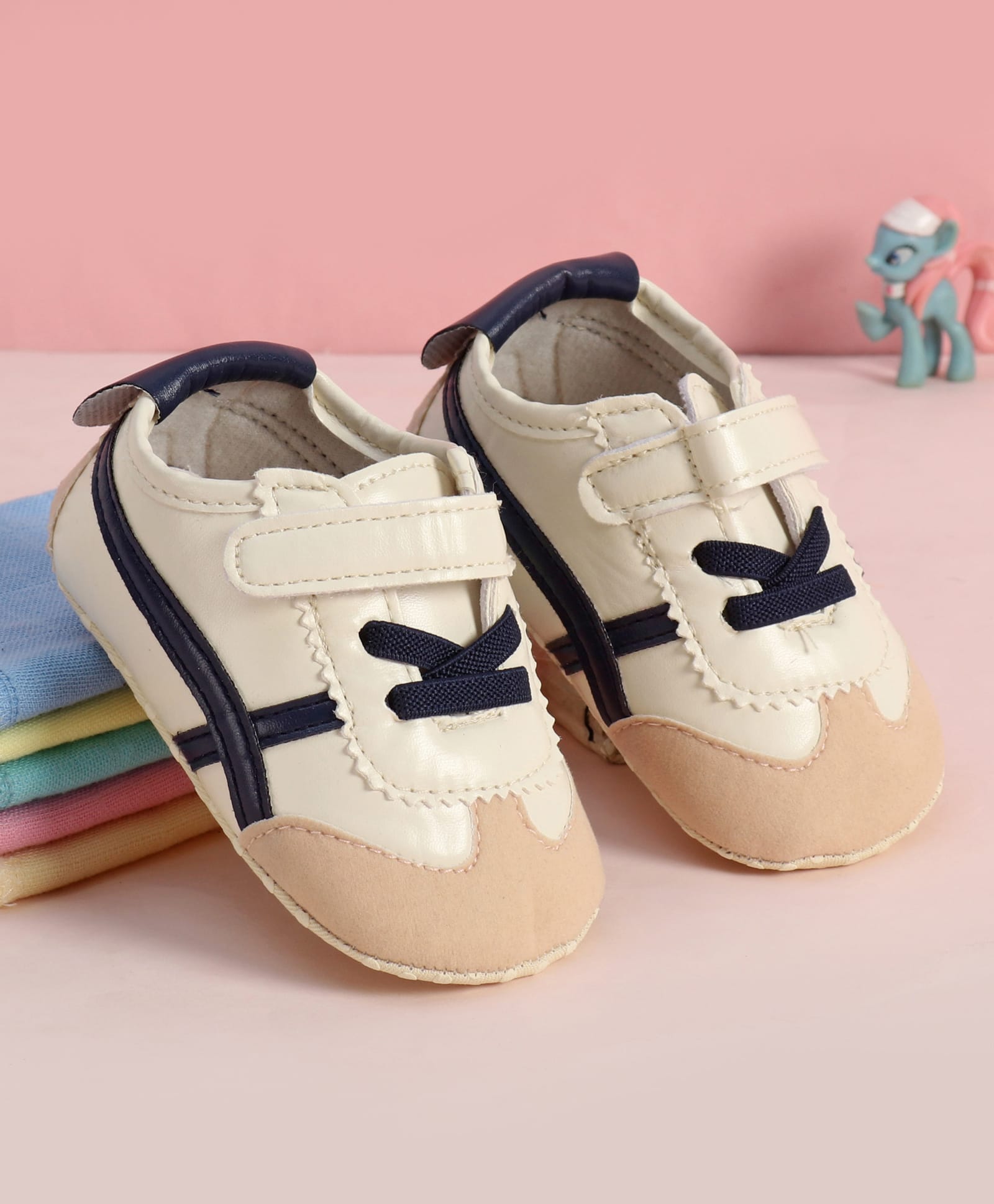 Babyoye Velcro Closure Solid Booties - Blue-image-27
