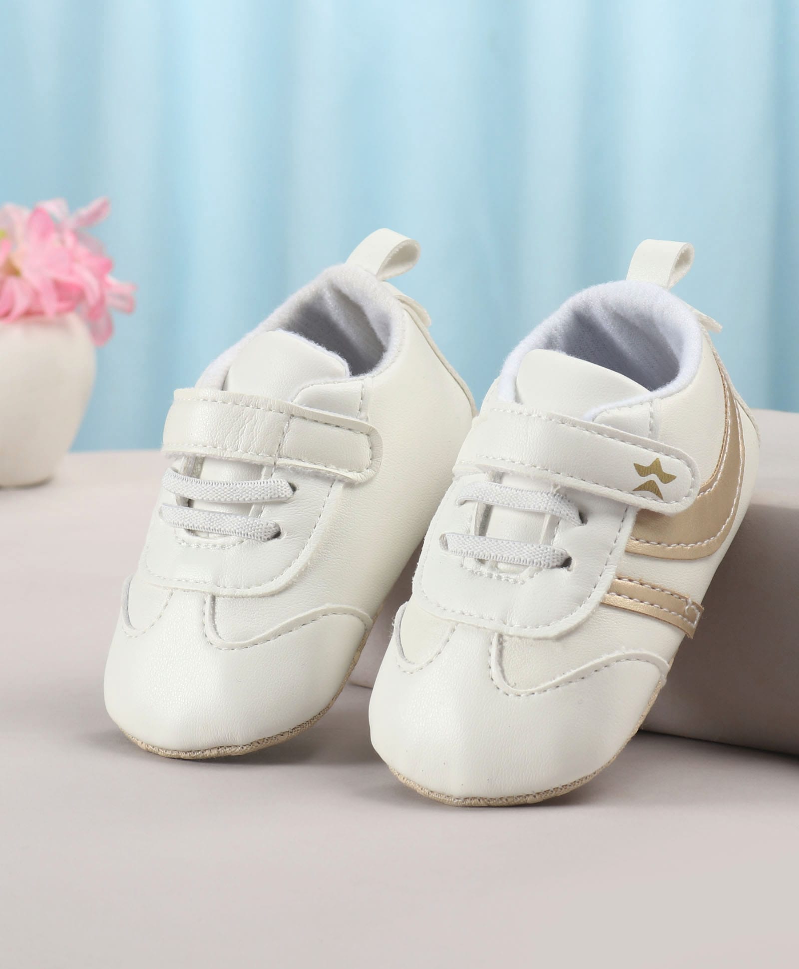 Cute Walk by Babyhug Velcro Closure Solid Booties - Golden-image-30