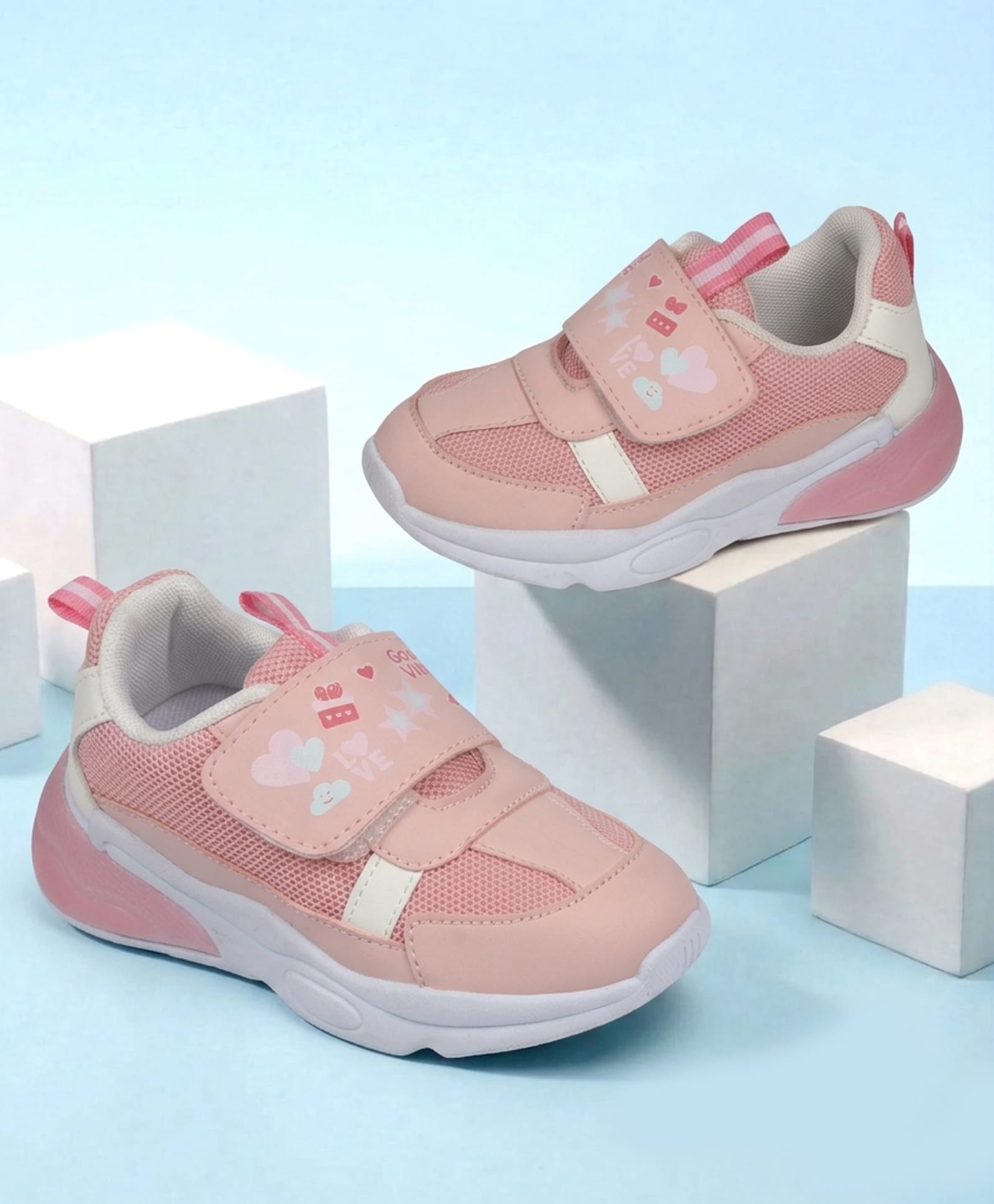 Cute Walk by Babyhug Velcro Closure Casual Shoes with Hearts Print - Pink-picture-16