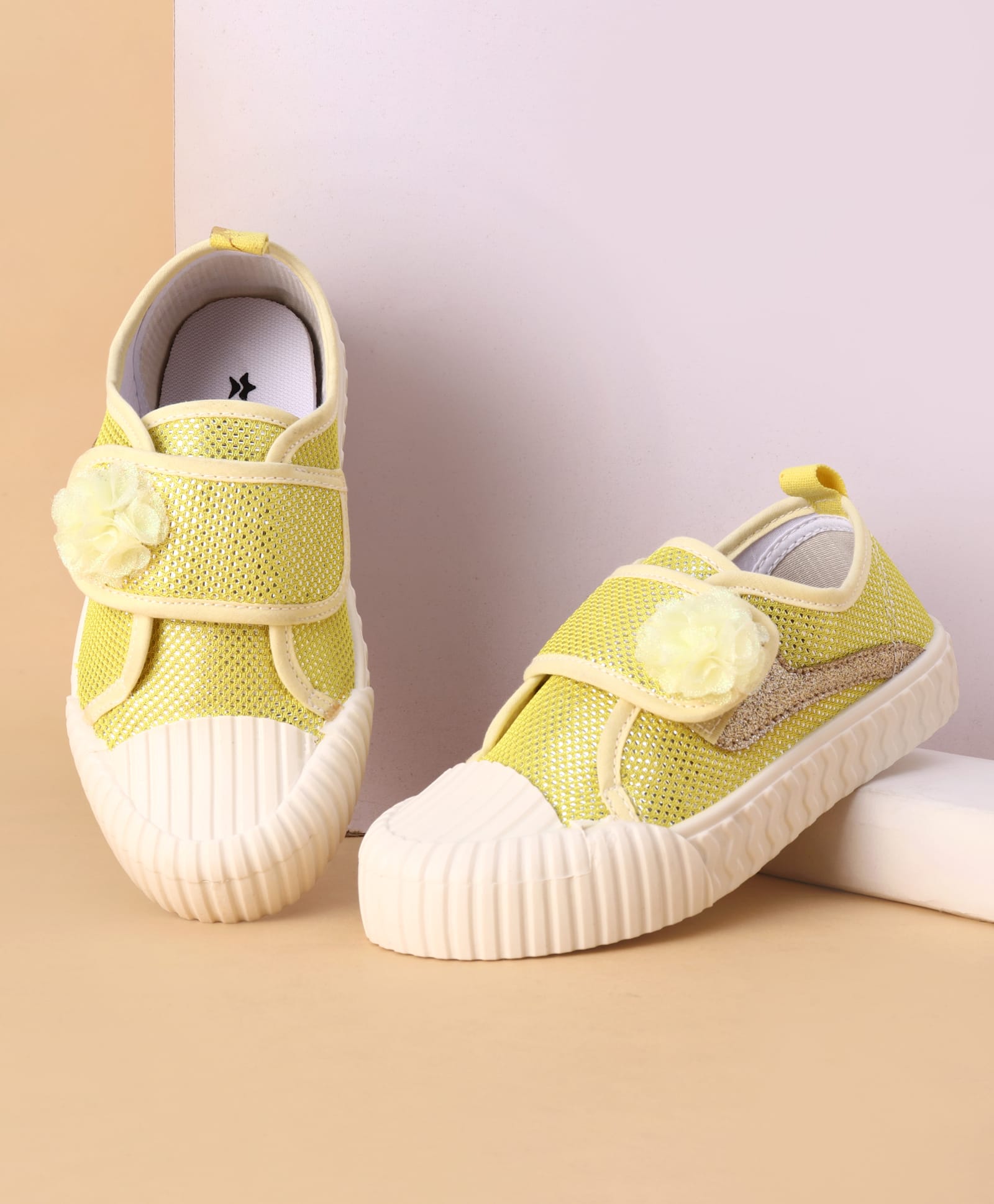 Cute Walk by Babyhug Velcro Closure Casual Shoes With Floral Applique - Yellow-picture-28
