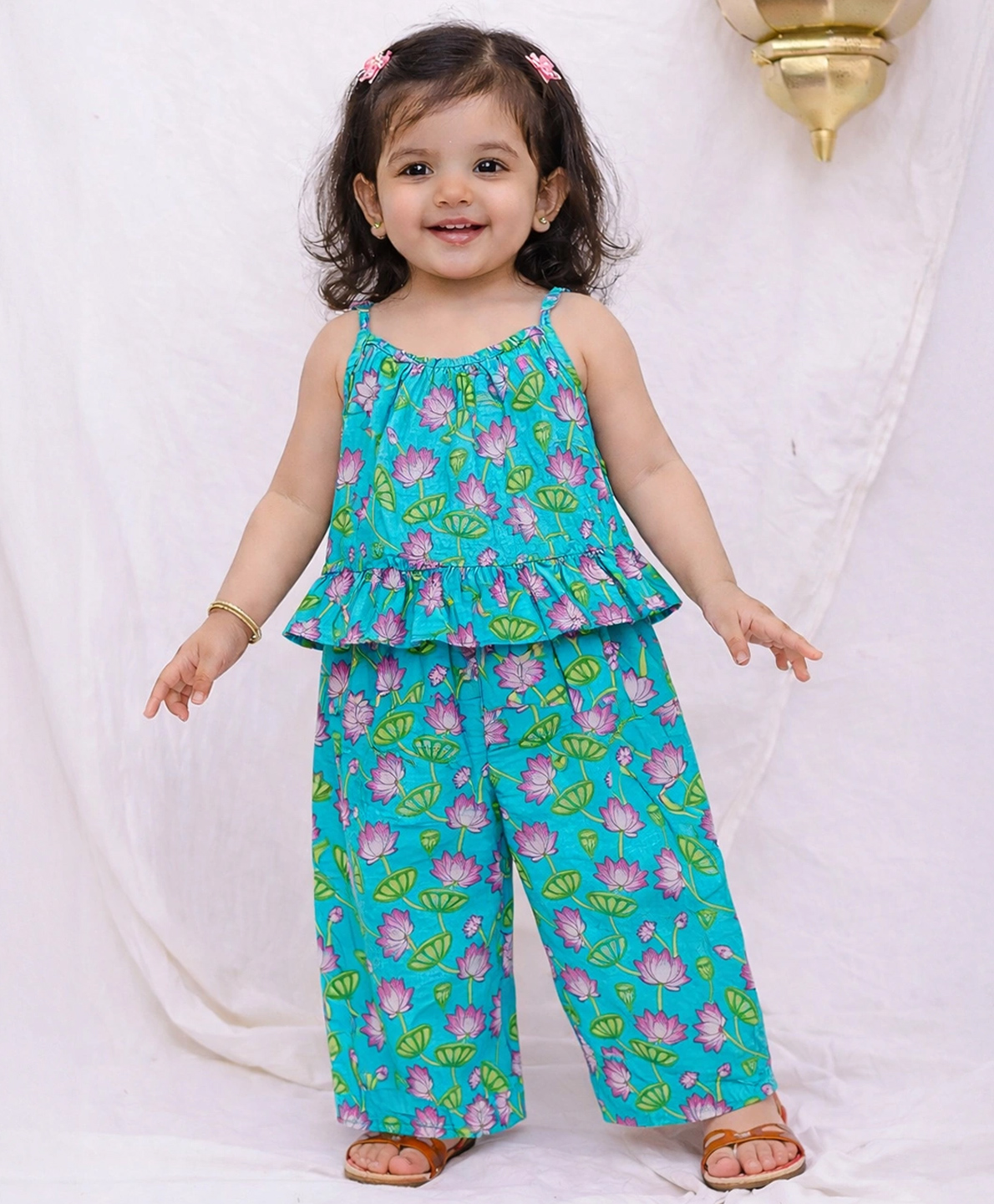 BownBee Pure Cotton Woven Sleeveless Floral Printed Top & Palazzo Set - Green-picture-24
