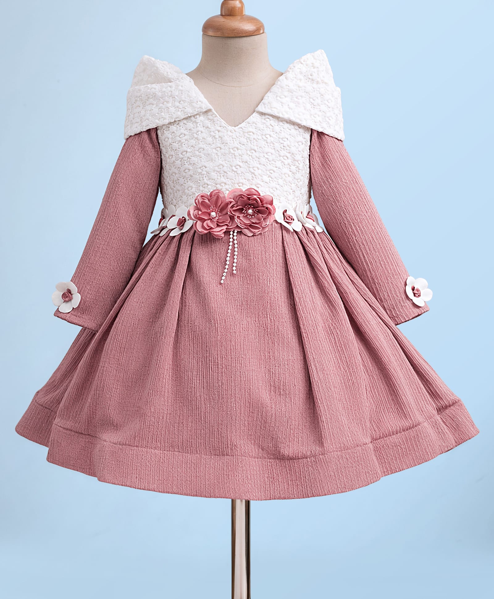 Enfance Woven Cold Shoulder Full Sleeves Flower Applique Party Dress - Light Pink-picture-24