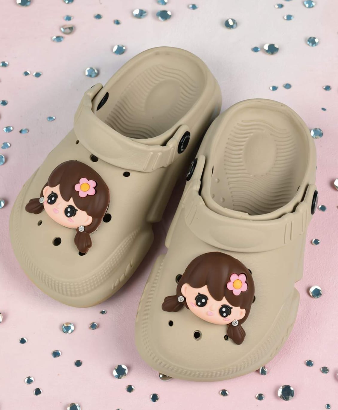 Yellow Bee Girl Applique Detailed Perforated Slingback Clogs - Beige-image-38