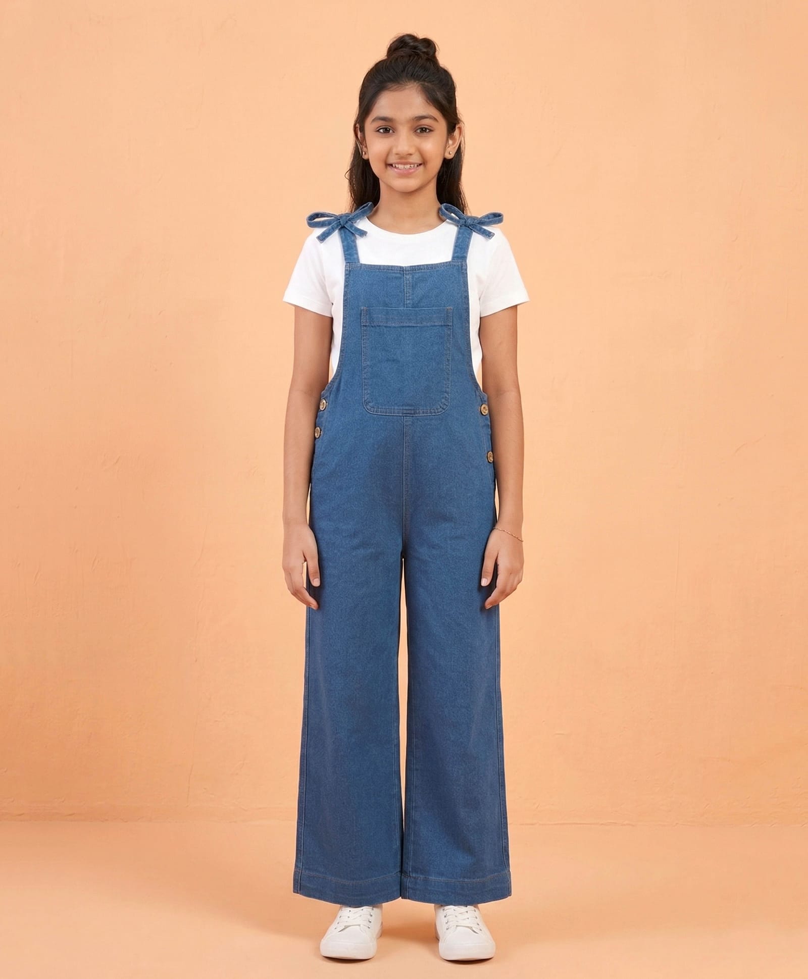 Kiddopanti Denim Woven Sleeveless Bow Applique Detailed Washed Dungaree - Blue-picture-12
