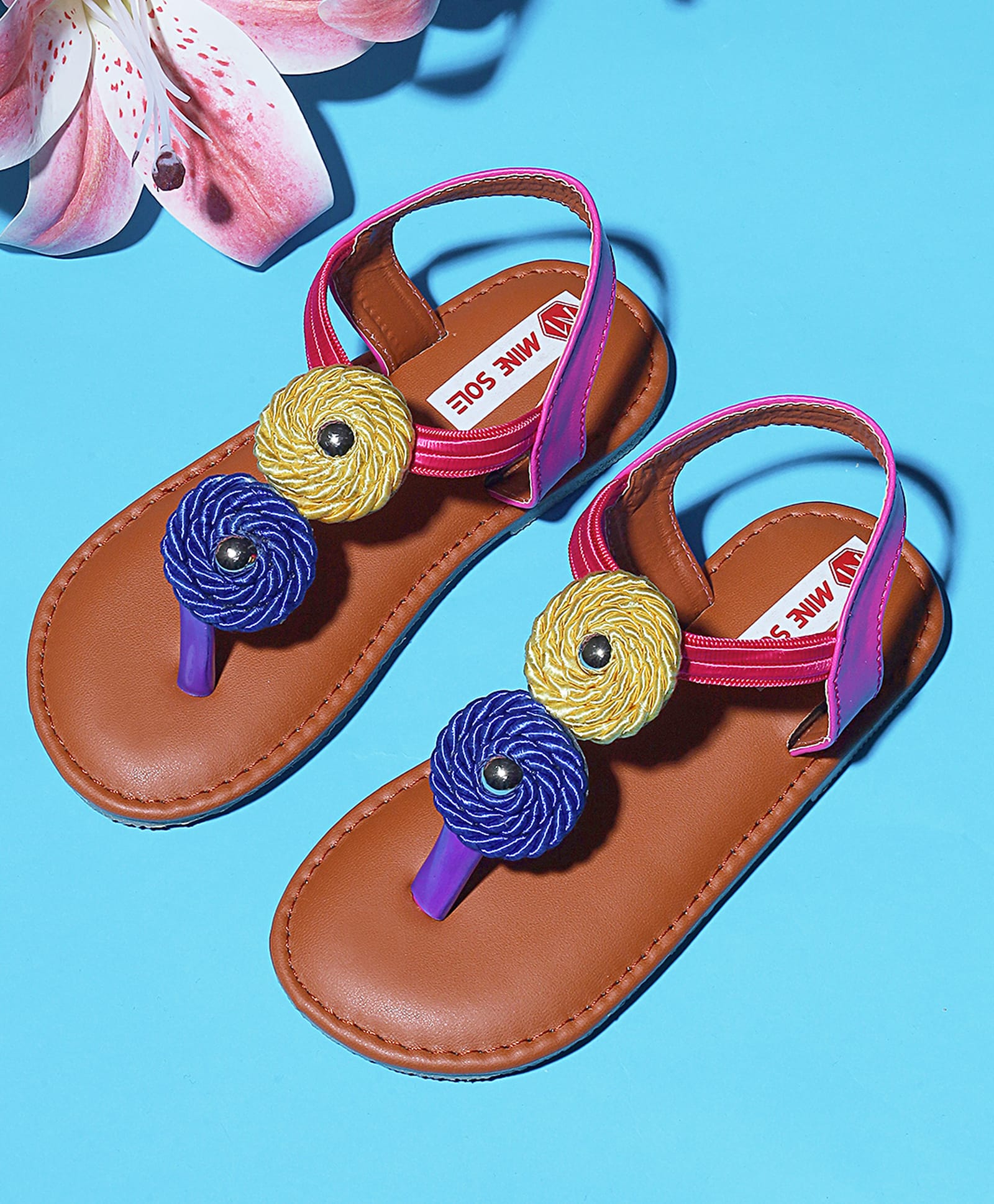 Mine Sole Floral Applique Detailed Sandals - Blue-picture-12