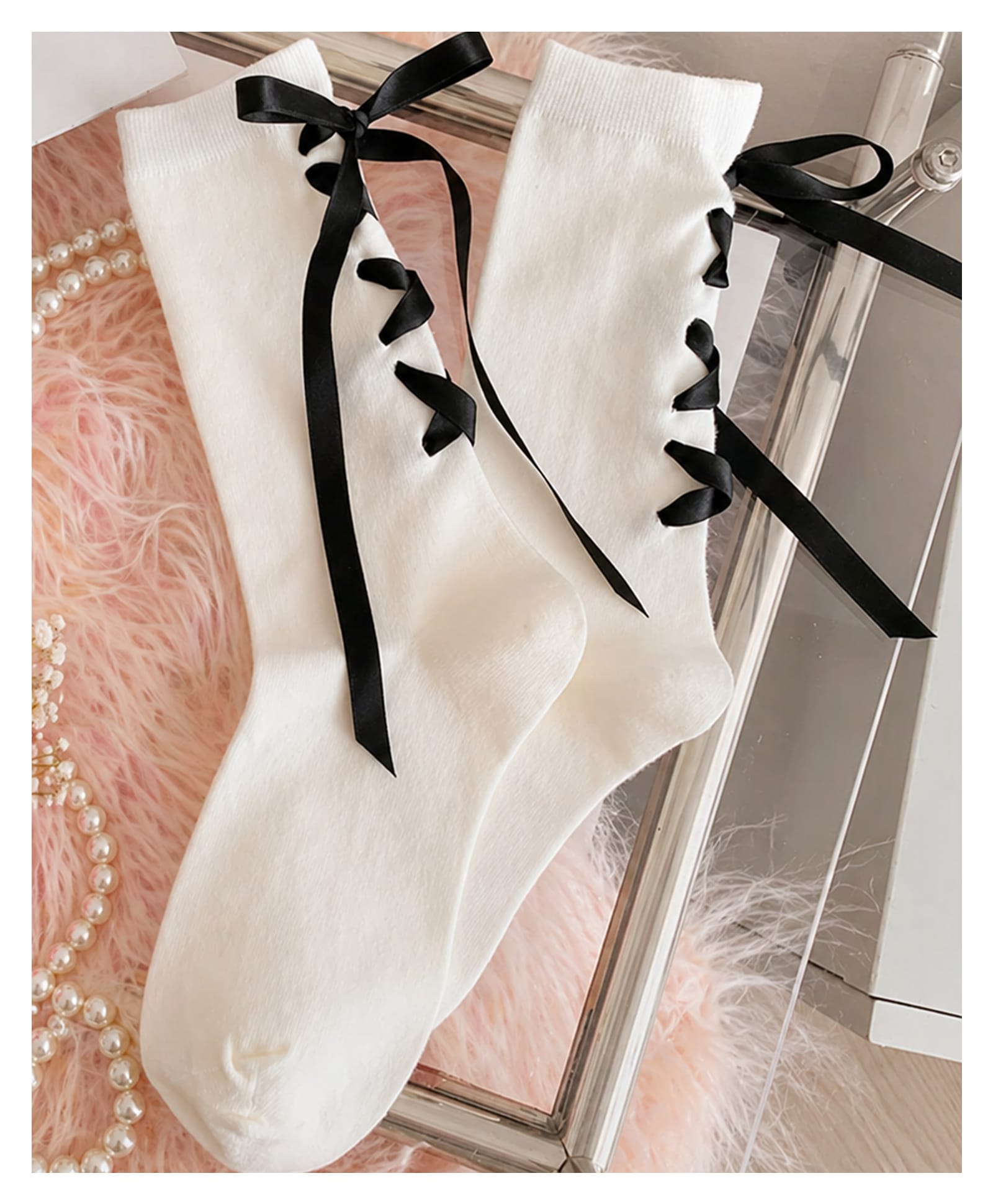 Flaunt Chic Back Tie Up Socks -White-picture-7