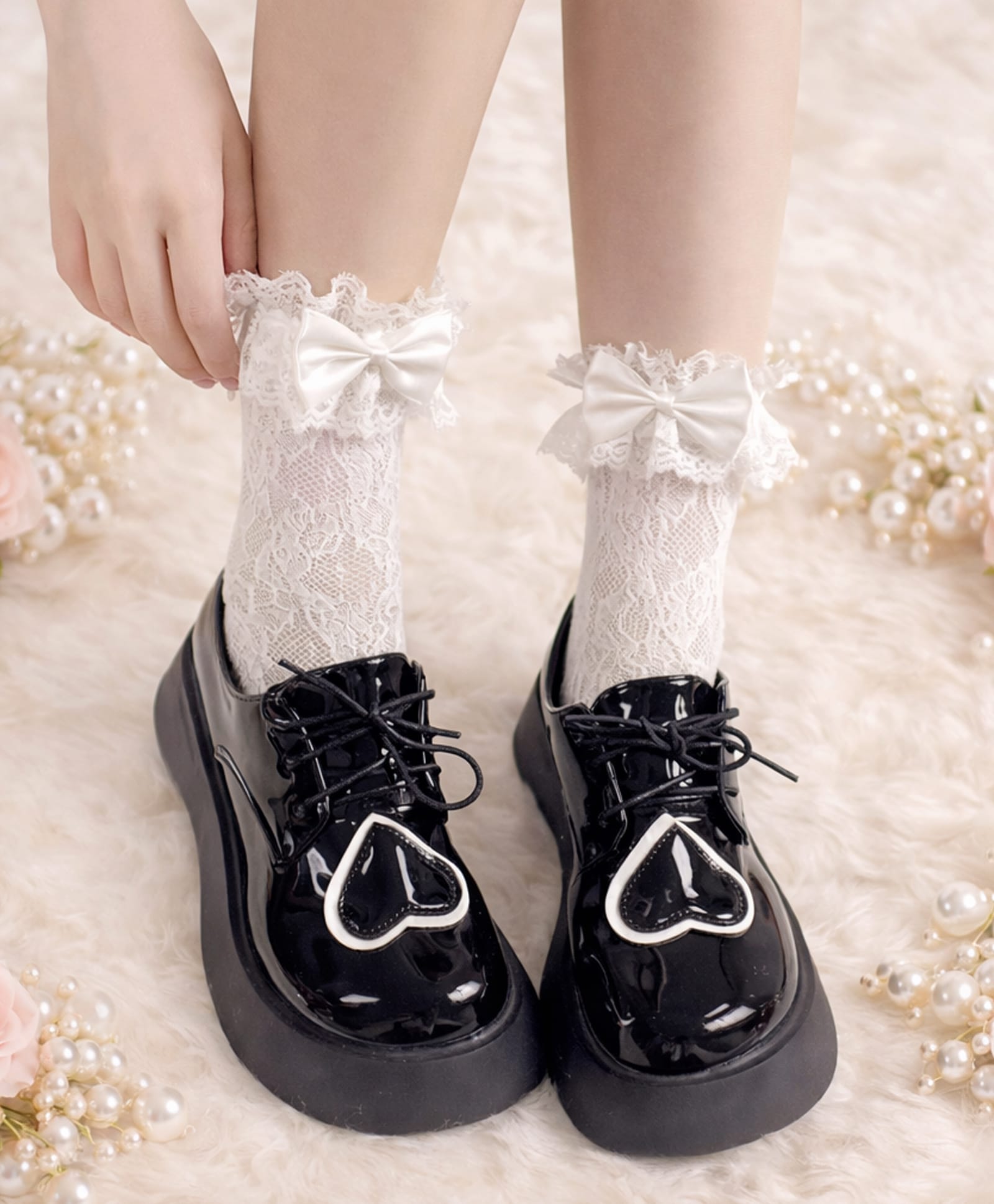 Flaunt Chic Cotton Blend Knit Bow Applique & Frill Detailed Socks - White-image-19
