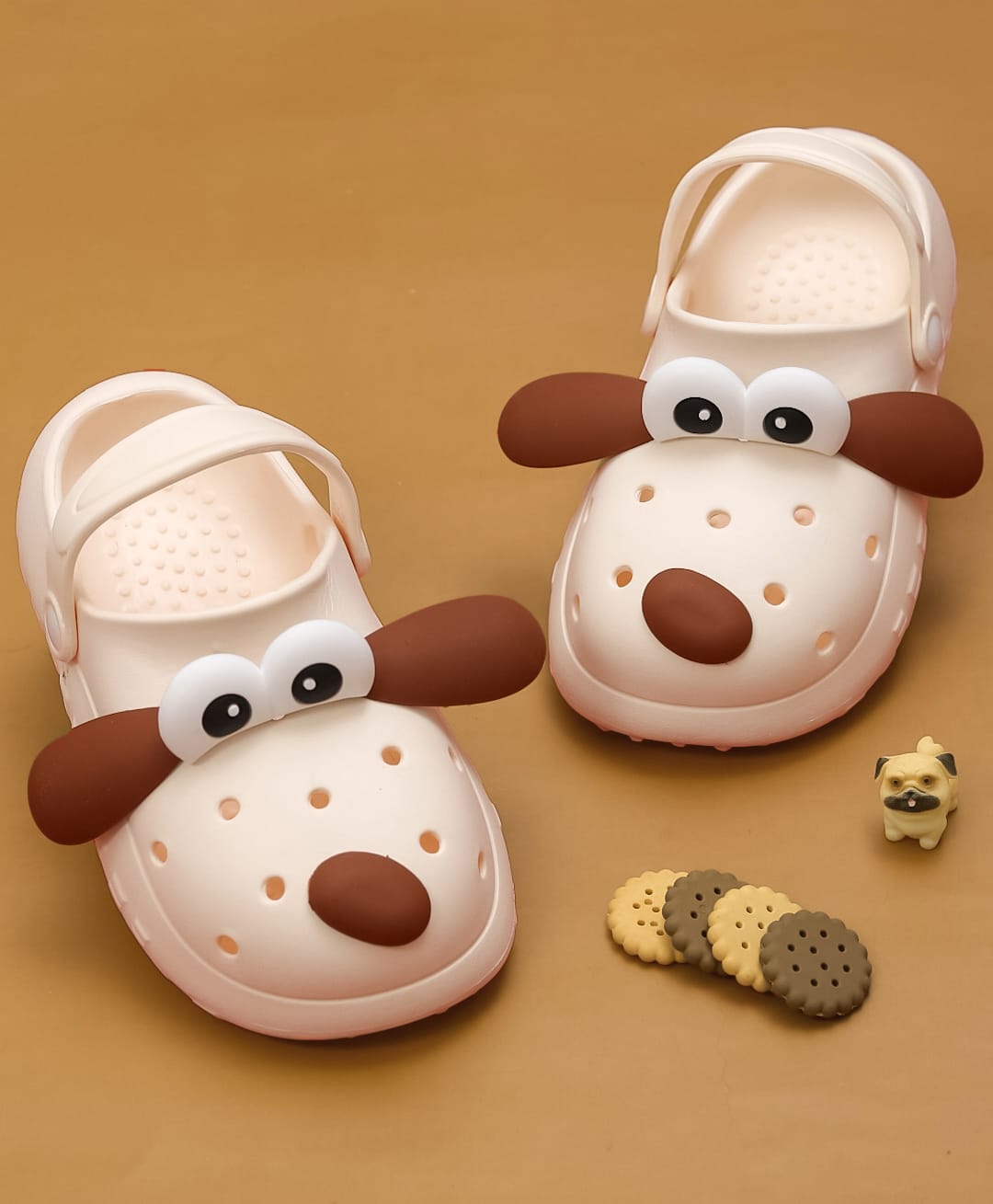 Yellow Bee Puppy Face Applique Detailed Perforated Slingback Clogs - White-picture-18