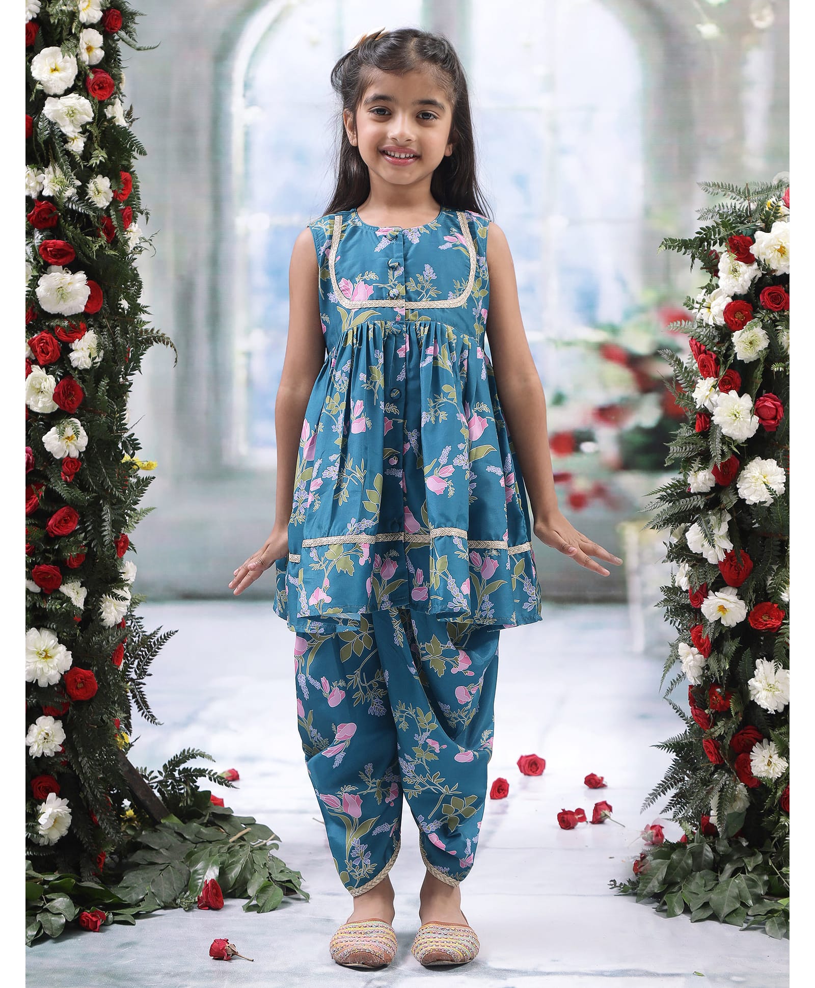 Little Bansi Muslin Woven Sleeveless Floral Printed Kurti Salwar Set - Green-picture-42