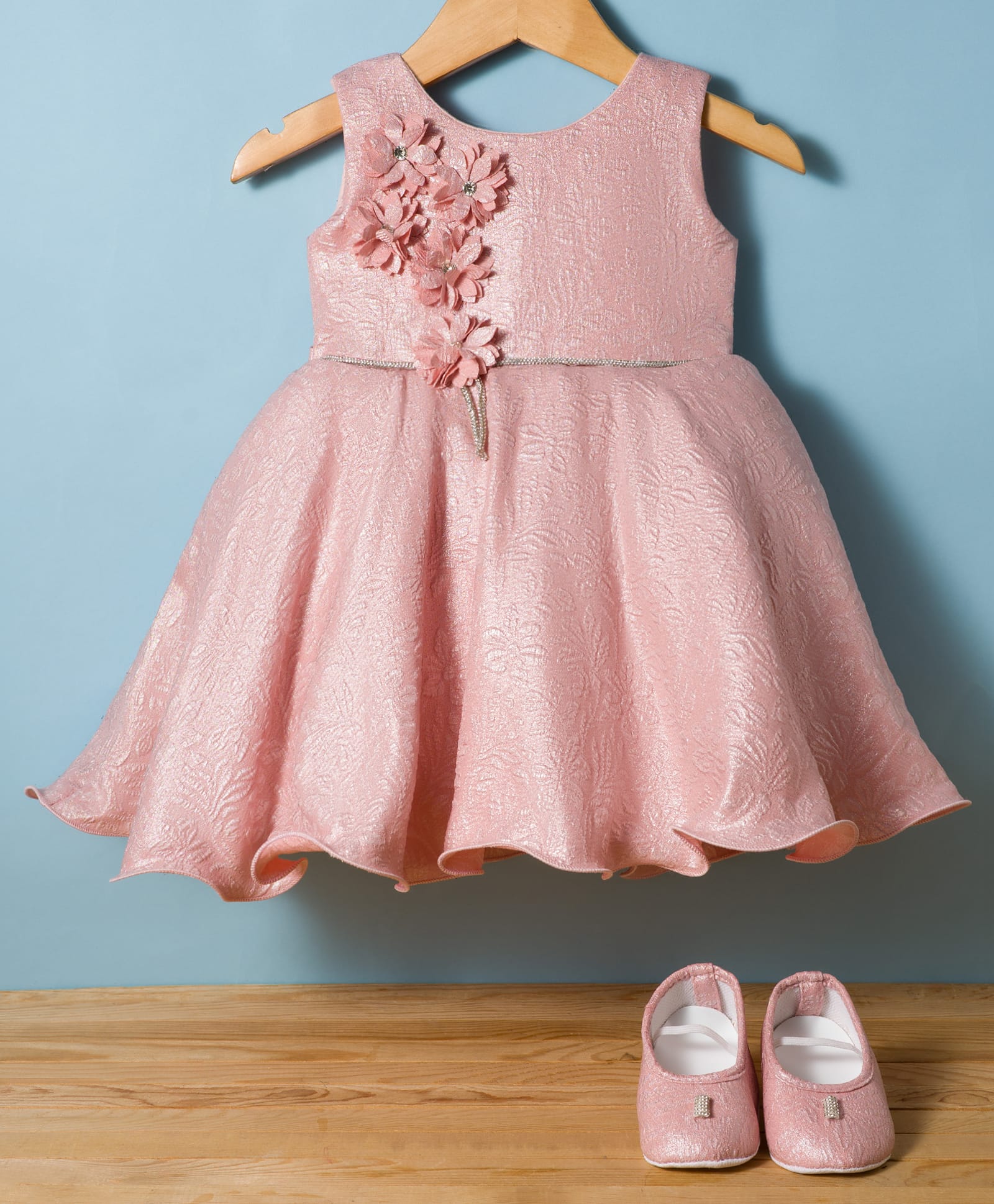 Blabber Sleeveless Stone Embellished Floral Applique Detailed Knee Length Textured Dress With Booties - Blush Pink-image-35