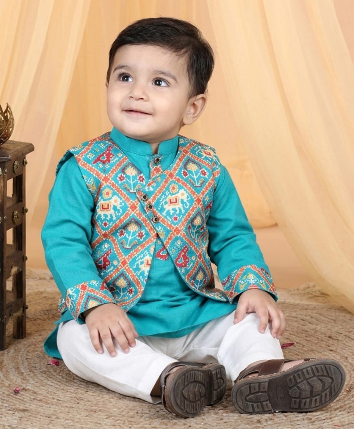 Kinder Kids Cotton Woven Full Sleeves Solid Kurta & Pyjama With Elephant & Abstract Printed Jacket Set - Green-picture-37