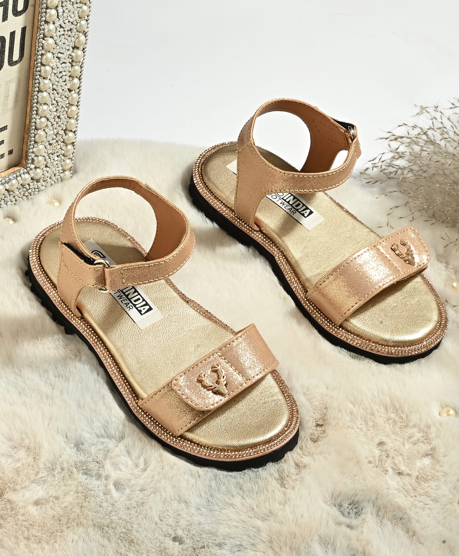 Stefens Deer Applique Detailed Glittered Velcro Closure Sandals - Gold-picture-20