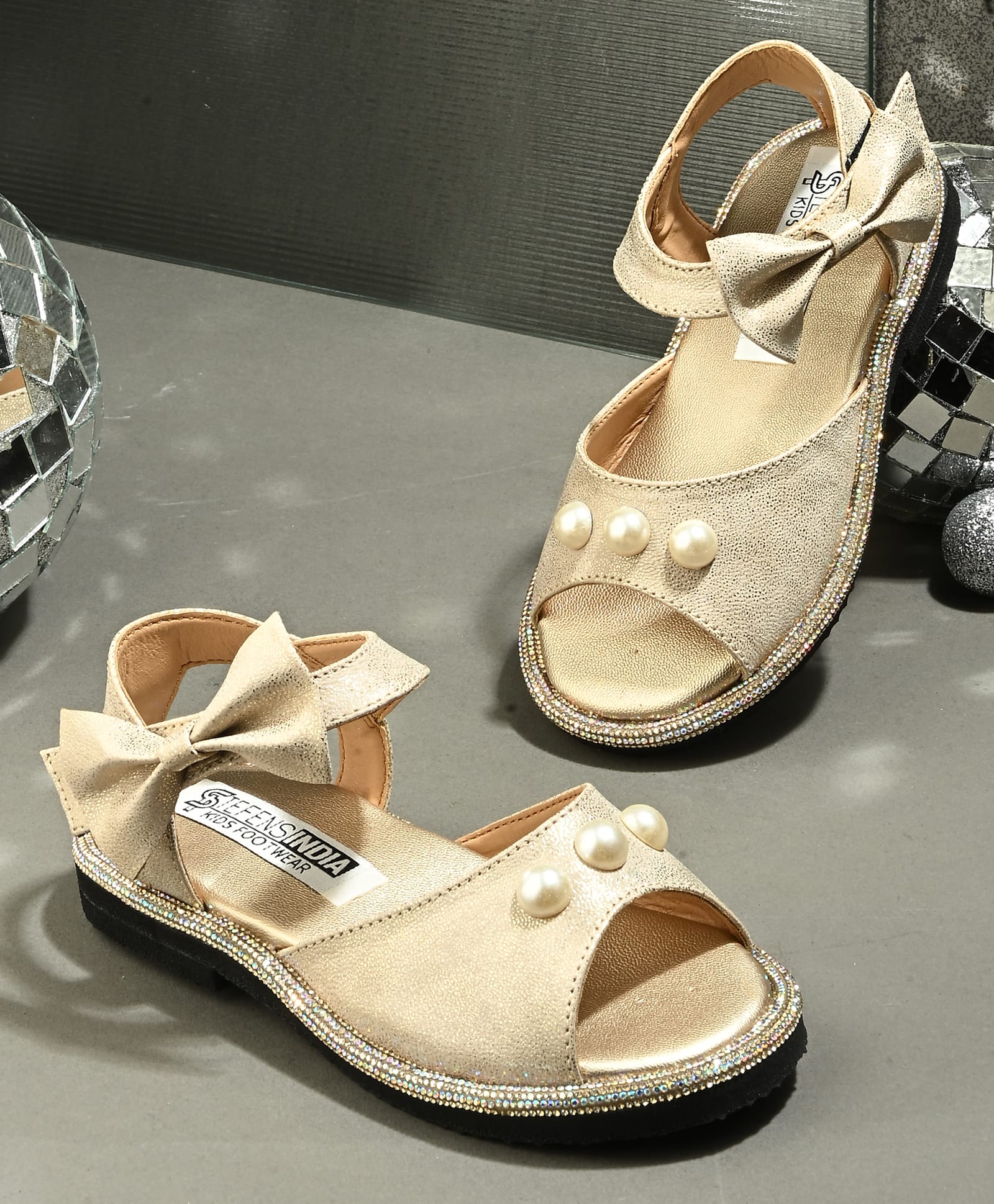 Stefens Bow Applique Detailed Stones & Pearls Embellished Velcro Closure Sandals - Gold-picture-28