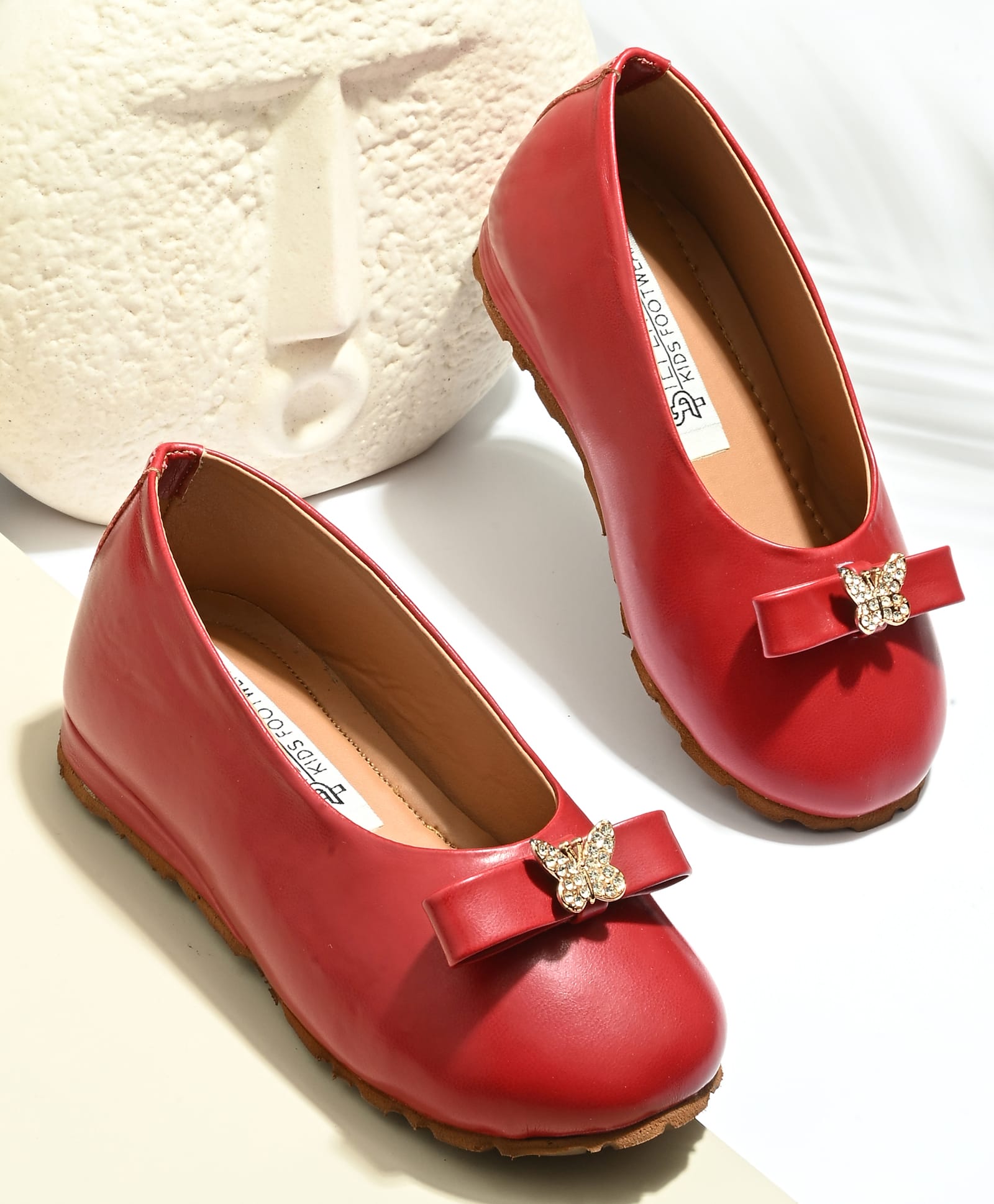 Stefens Butterfly & Bow Applique Detailed Ballerinas - Red-image-45