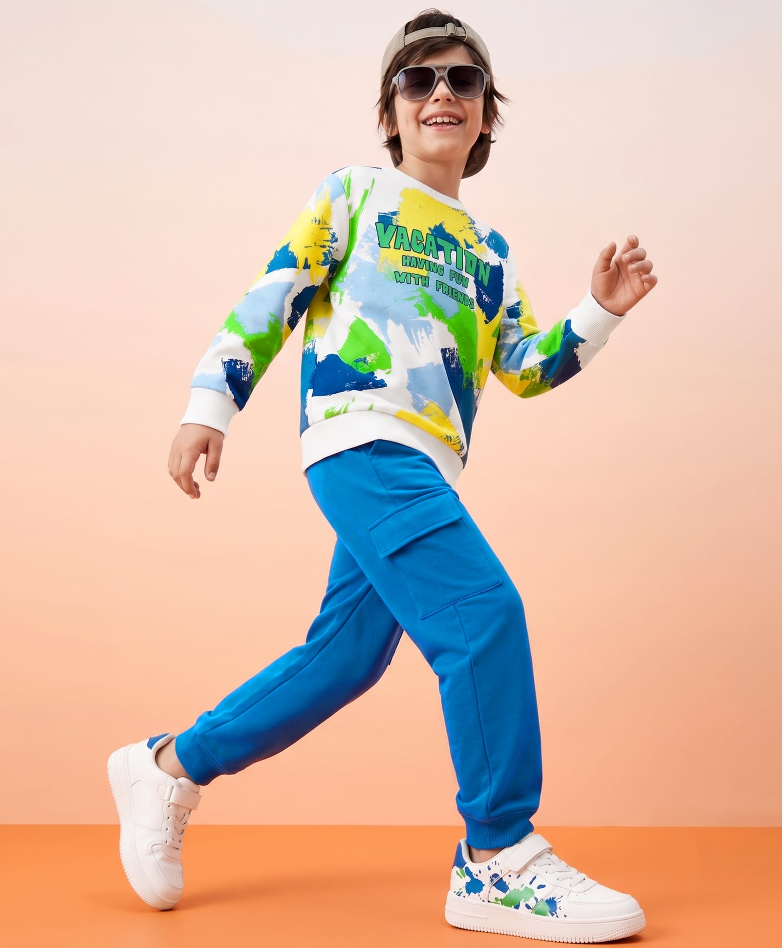 OLLINGTON ST. Looper Cotton Knit Full Sleeves Sweatshirt & Joggers Set With Text Print - Blue & White-image-48