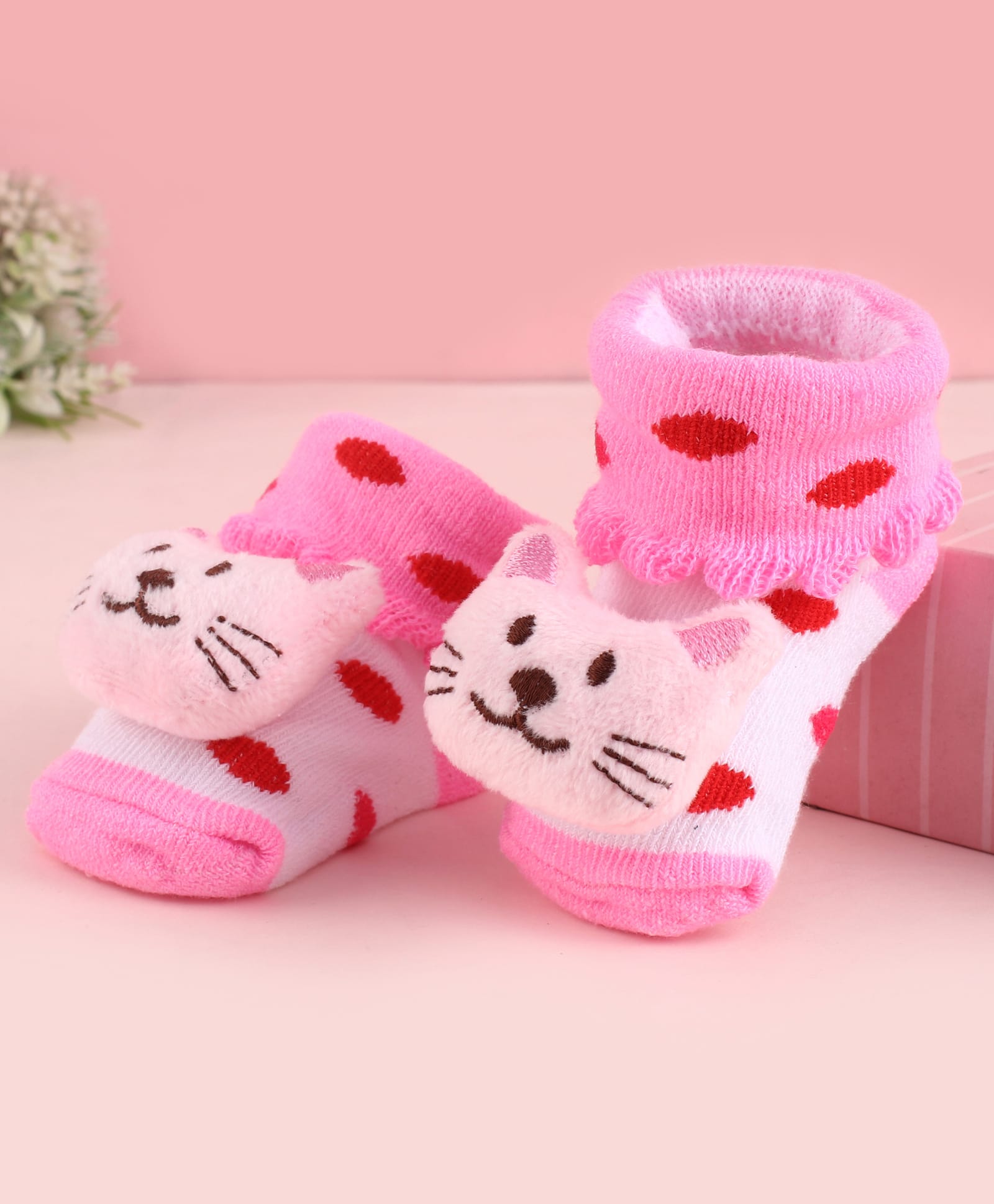 Cute Walk by Babyhug Fabric Polka Dot Socks Shoes With Large Cat Applique - Pink-picture-24