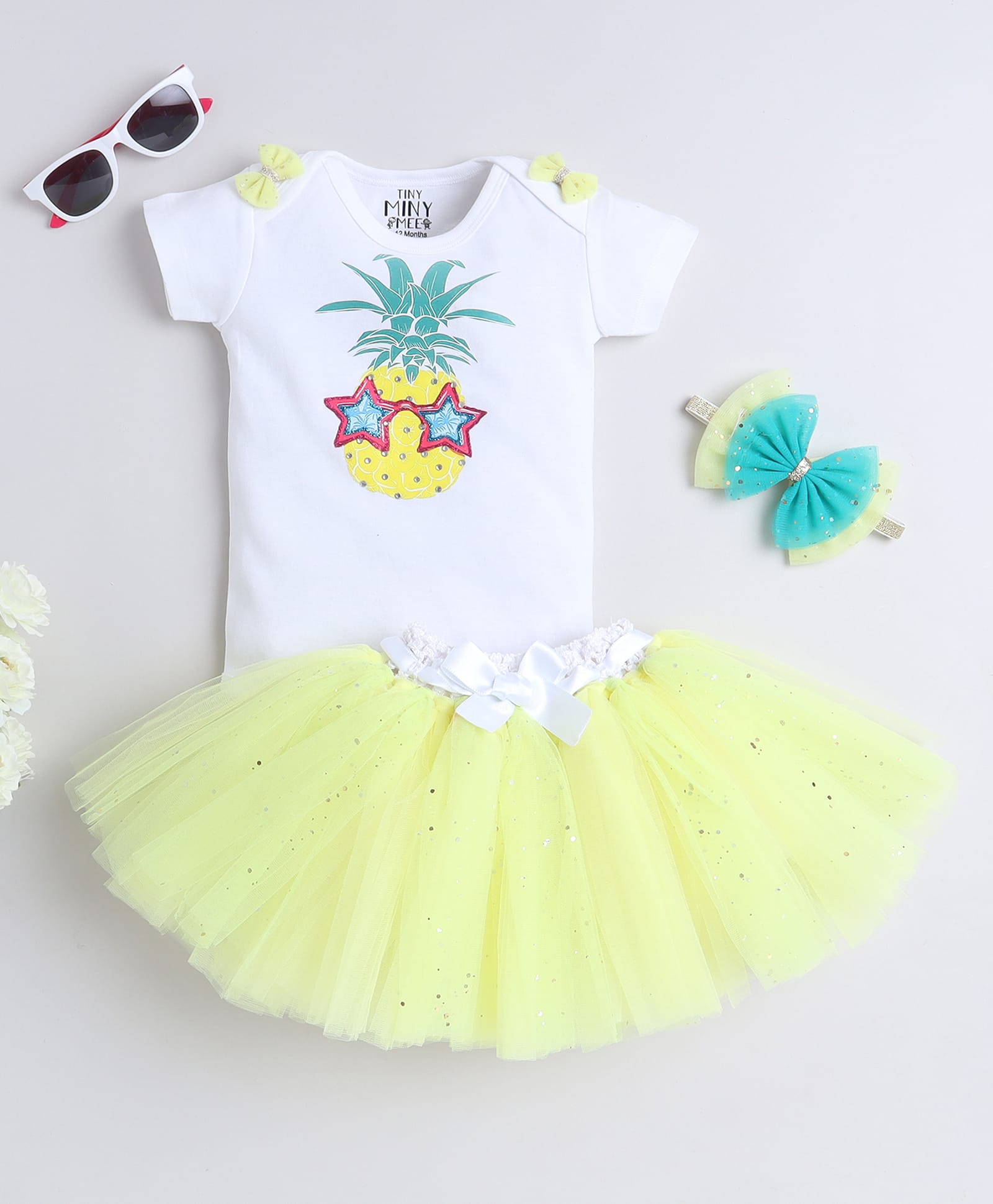 TINY MINY MEE Elastane Knit Half Sleeves Pineapple Printed Bow Applique Detailed Onesie & Skirt With Headband Set - Multi Colour-image-12