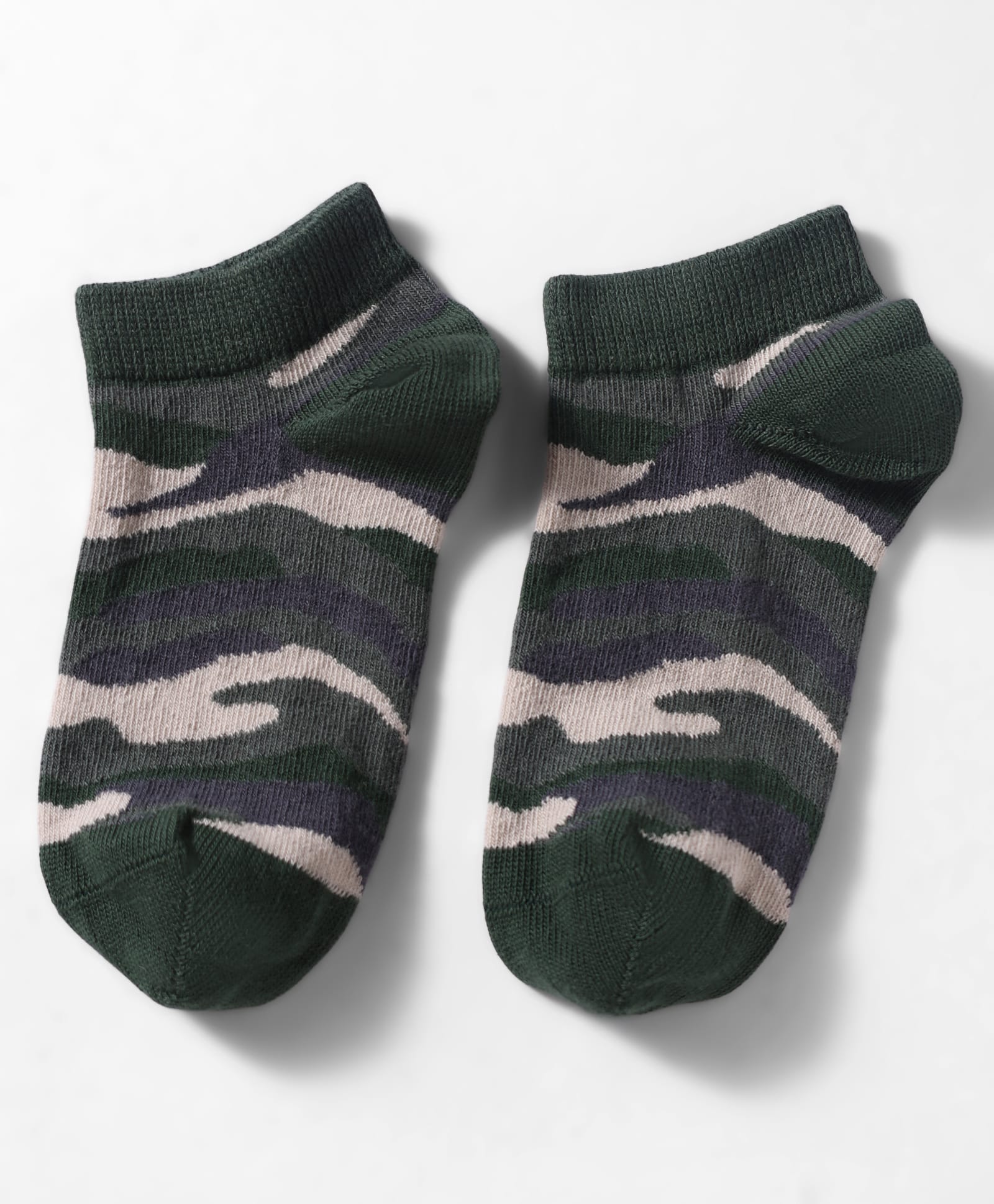 Mustang Knit Ankle Length Socks With Camouflage Design - Dark Green