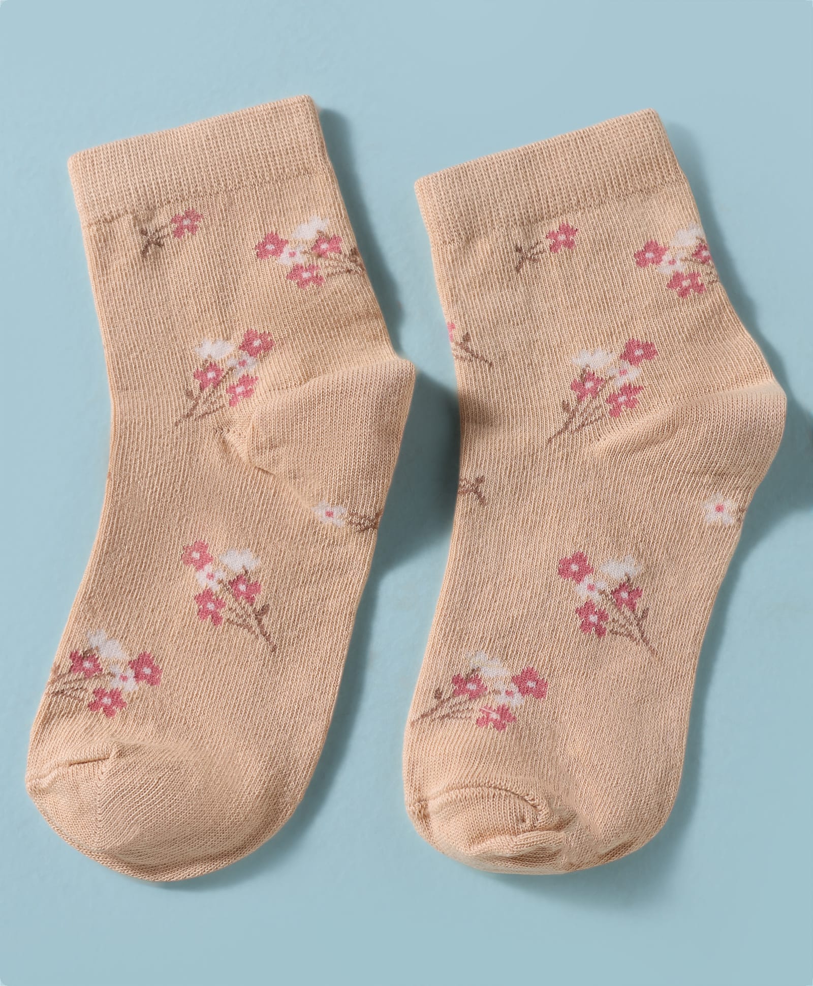 Mustang Knit Ankle Length Socks With Floral Design - Cream-picture-14