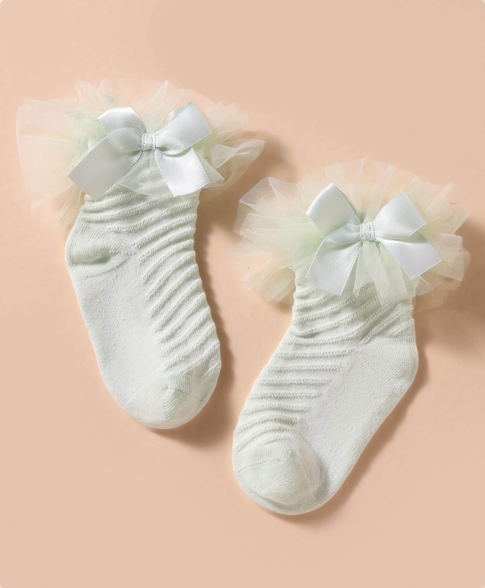 Mustang Knit Ankle Length Socks With Bow Applique - Light Green
