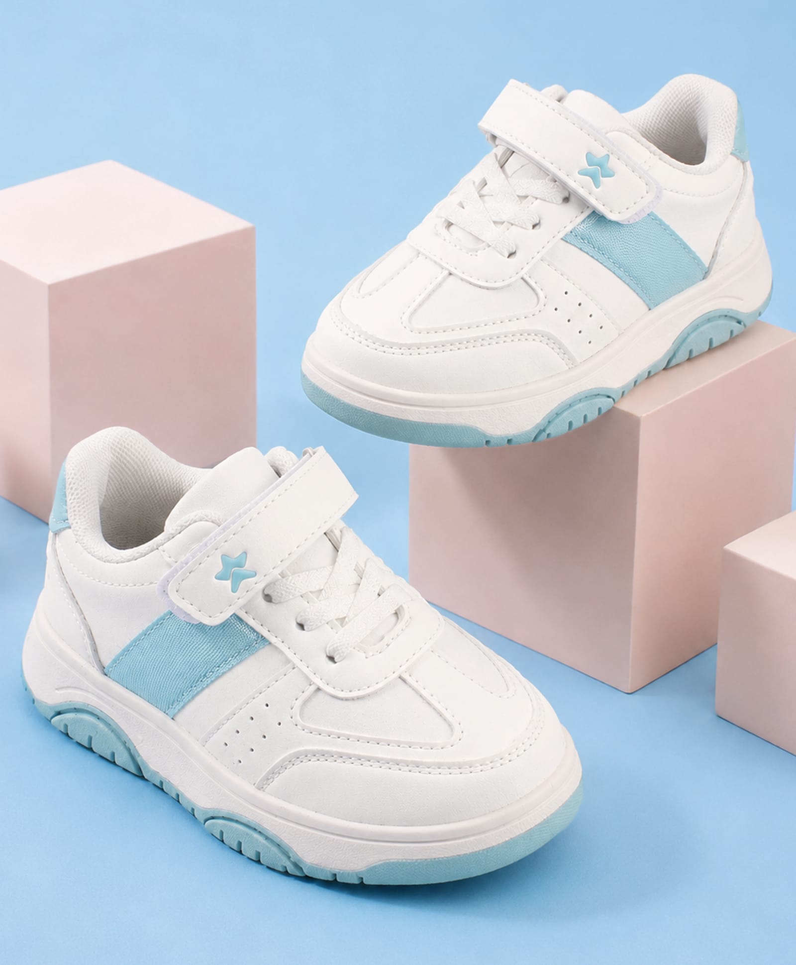Cute Walk by Babyhug Velcro Closure Sneakers - Blue-picture-10